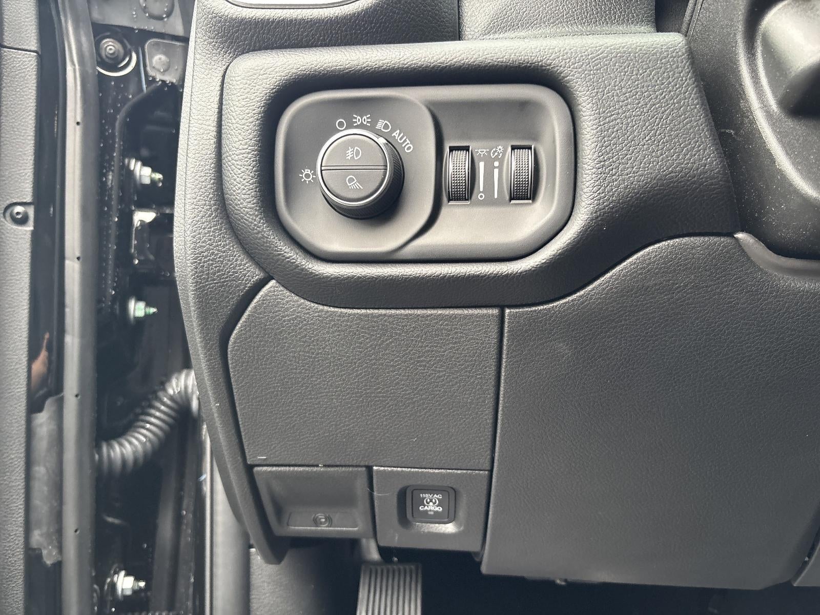 2026 RAM 2500 Laramie 4x4 Crew Cab 6'4" Box