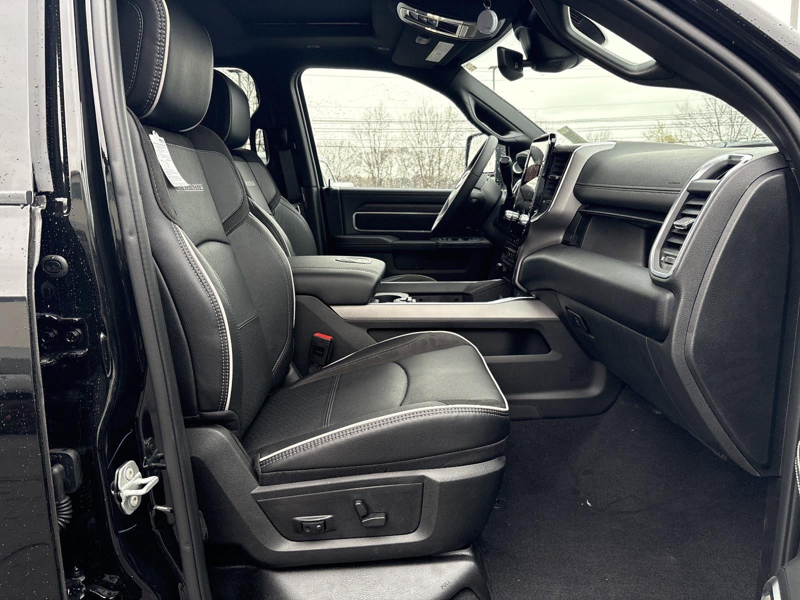 2026 RAM 2500 Laramie 4x4 Crew Cab 6'4" Box