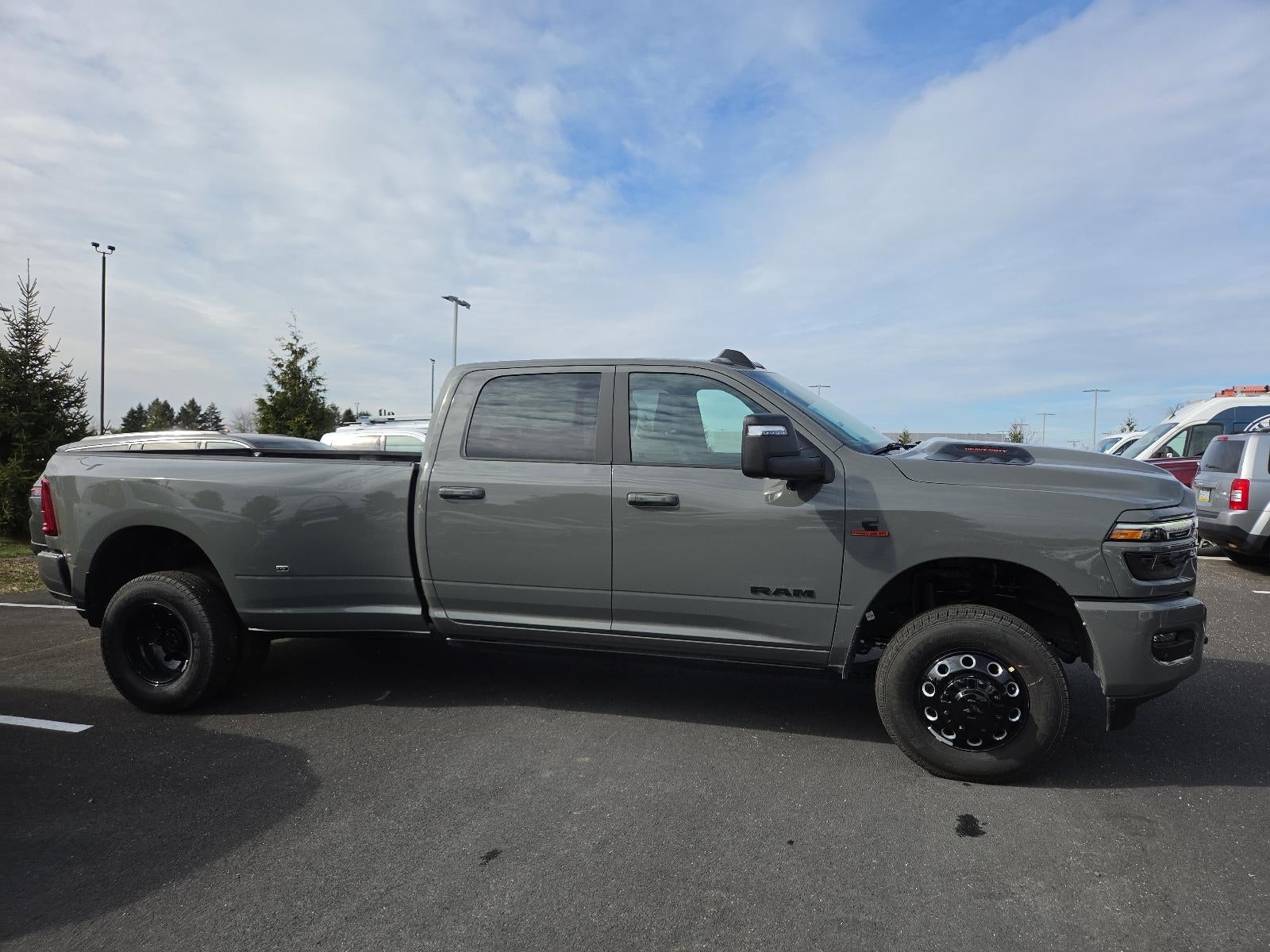 2026 RAM 3500 Laramie 4x4 Crew Cab 8' Box