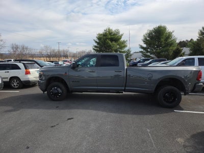 2026 RAM 3500 Laramie 4x4 Crew Cab 8' Box
