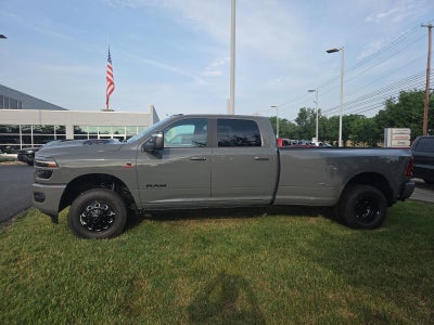2026 RAM 3500 Laramie 4x4 Crew Cab 8' Box