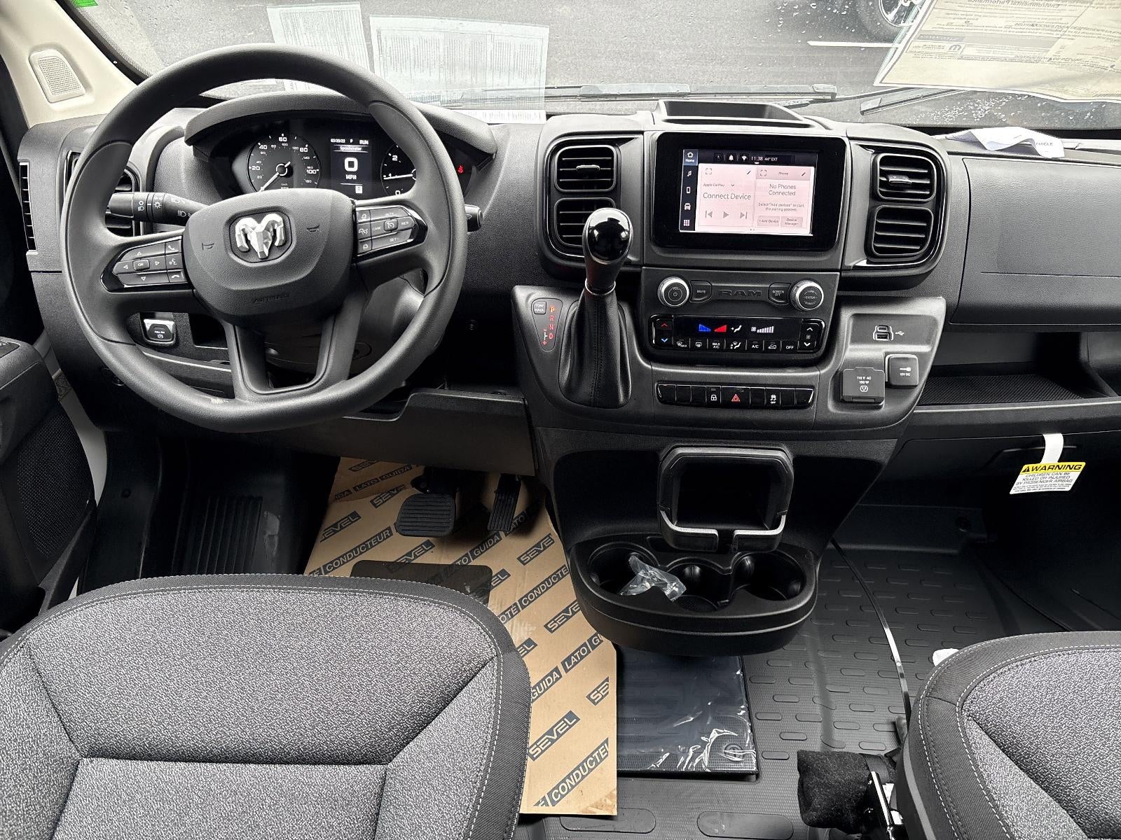 2026 RAM ProMaster Cargo Van Tradesman 1500 Low Roof 136" WB w/Pass Seat