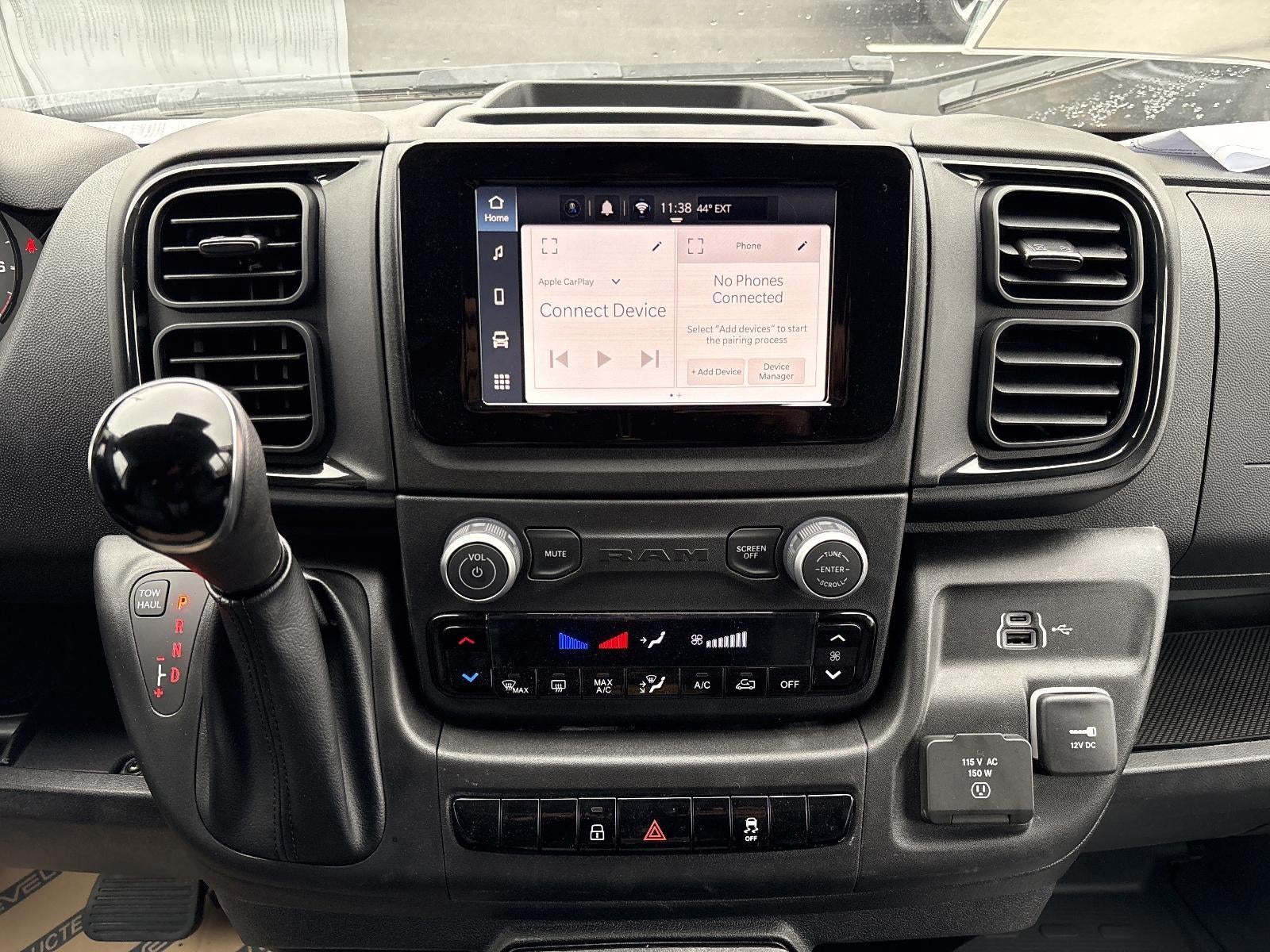 2026 RAM ProMaster Cargo Van Tradesman 1500 Low Roof 136" WB w/Pass Seat