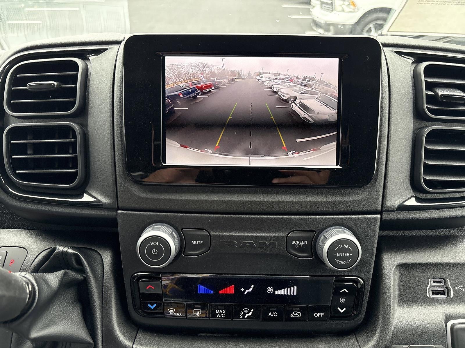 2026 RAM ProMaster Cargo Van Tradesman 1500 Low Roof 136" WB w/Pass Seat