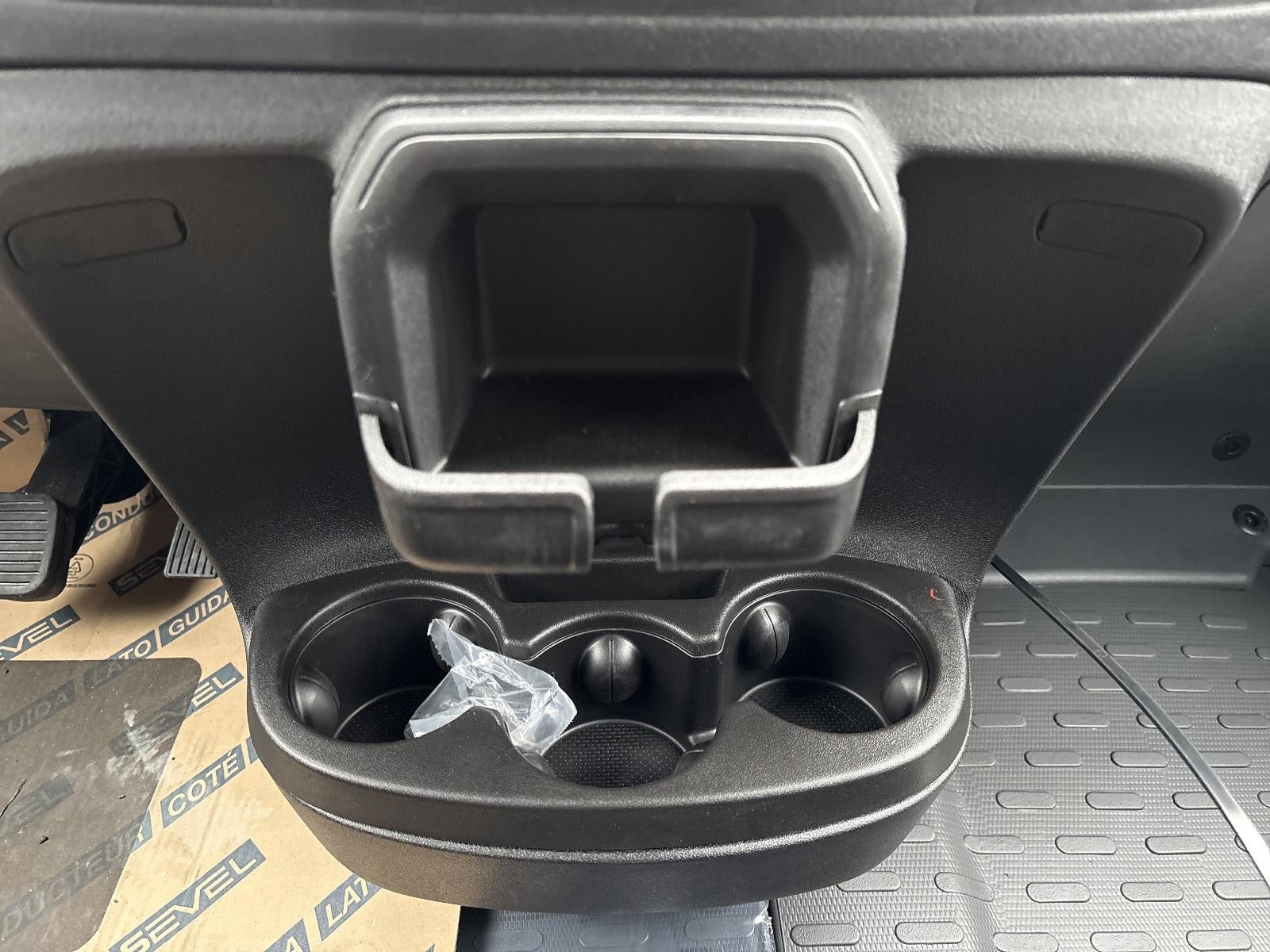 2026 RAM ProMaster Cargo Van Tradesman 1500 Low Roof 136" WB w/Pass Seat