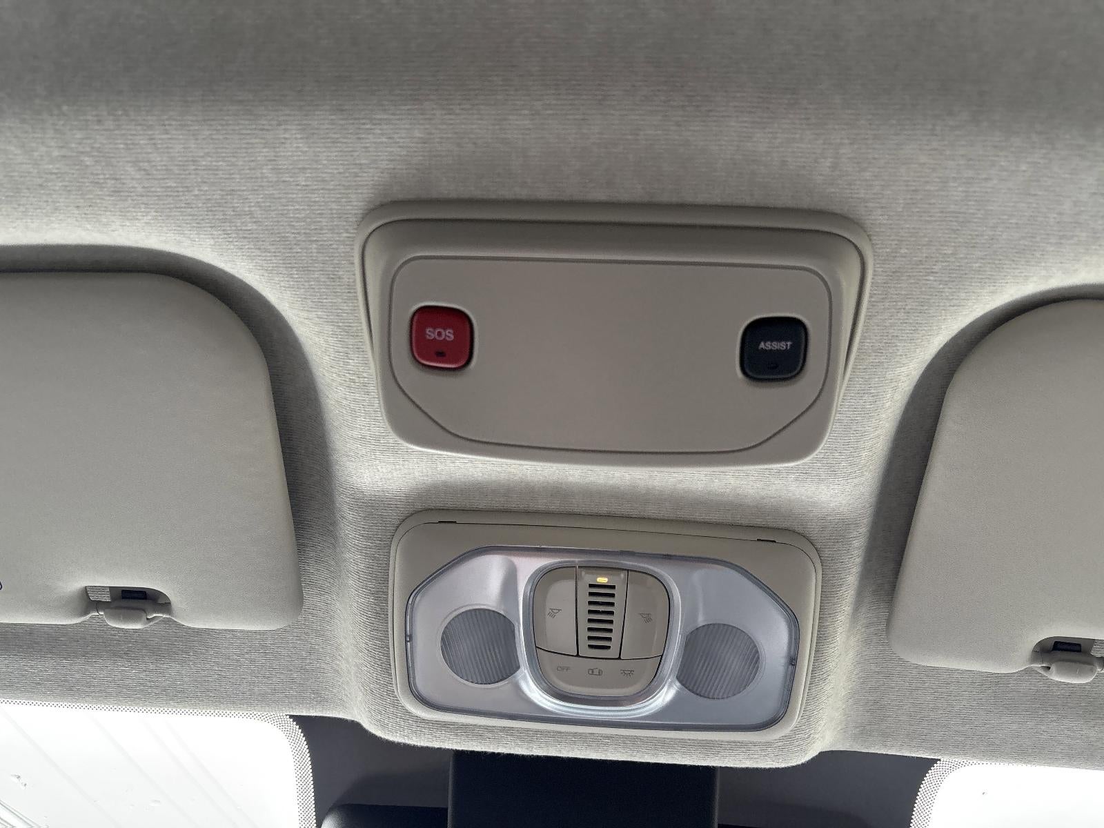 2026 RAM ProMaster Cargo Van Tradesman 1500 Low Roof 136" WB w/Pass Seat