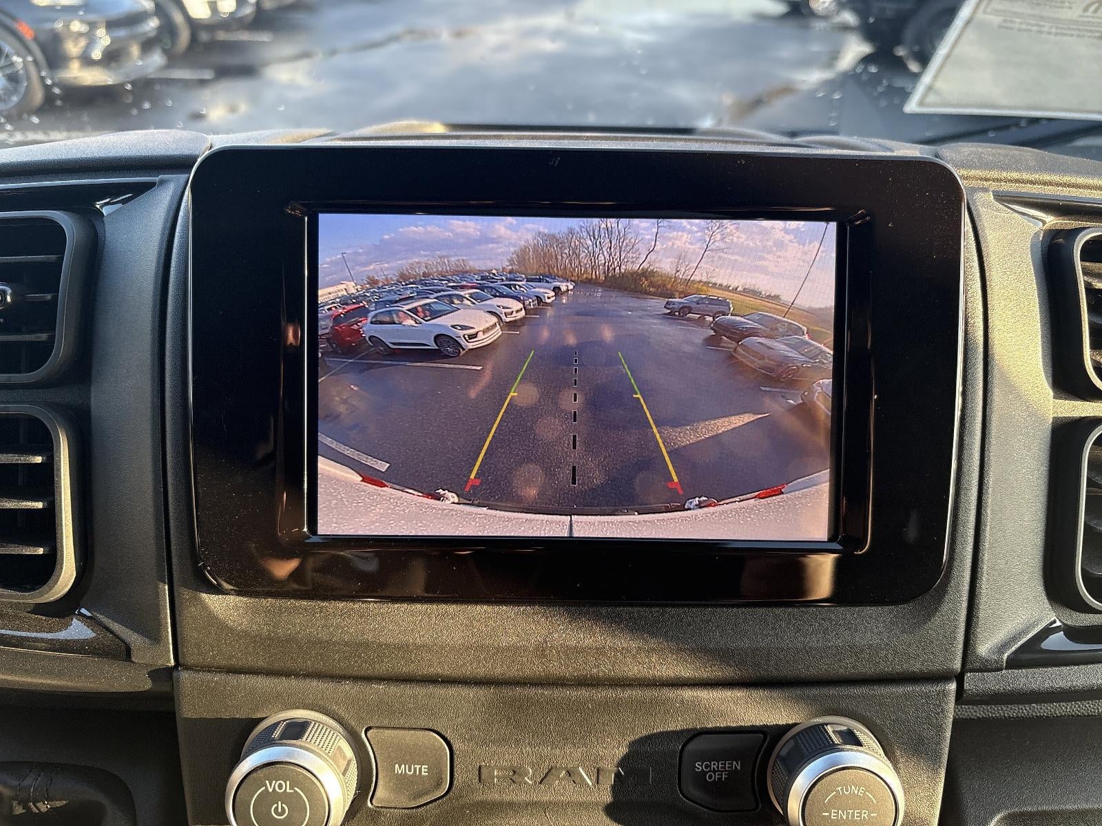 2026 RAM ProMaster Cargo Van Tradesman 1500 Low Roof 136" WB w/Pass Seat