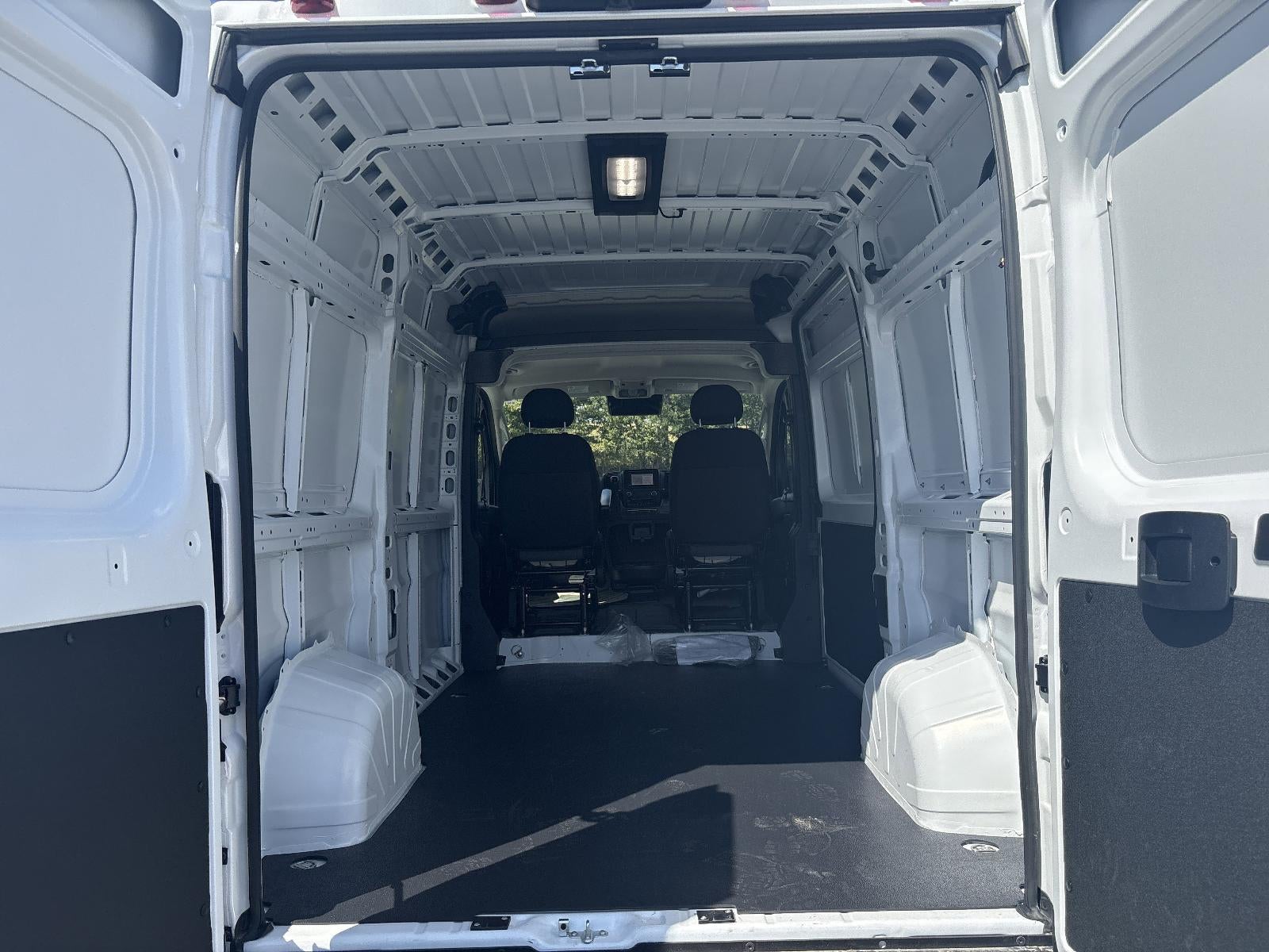 2025 RAM ProMaster Cargo Van Tradesman 2500 High Roof 136" WB w/Pass Seat
