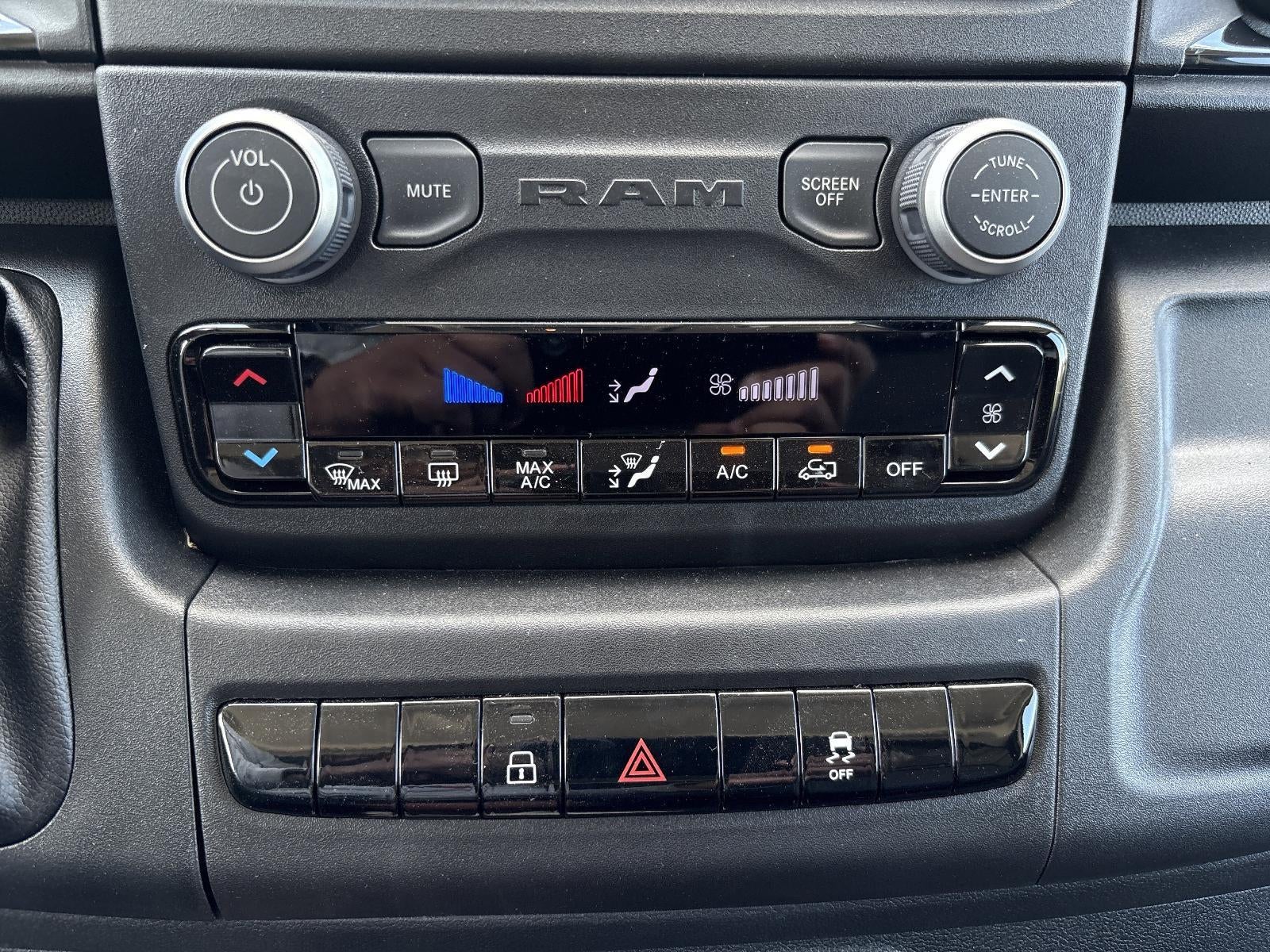 2025 RAM ProMaster Cargo Van Tradesman 2500 High Roof 136" WB w/Pass Seat