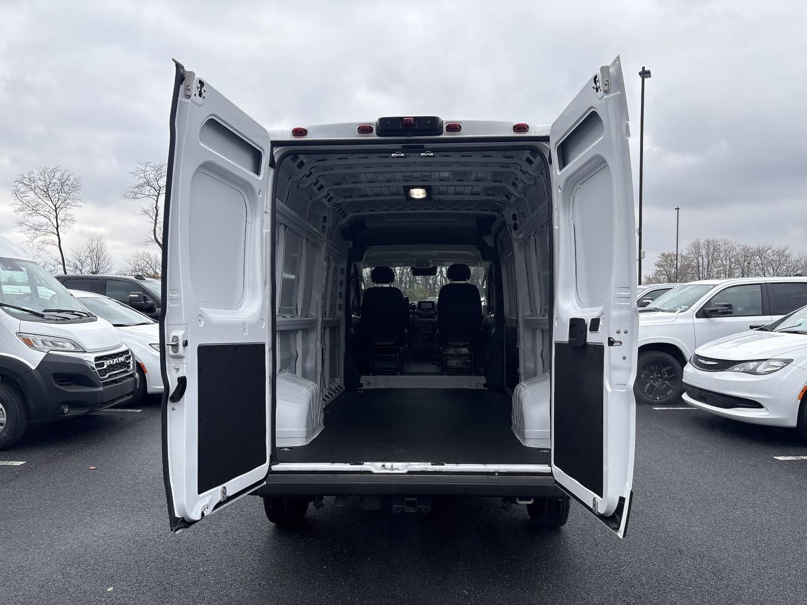 2025 RAM ProMaster Cargo Van SLT 2500 High Roof 159" WB