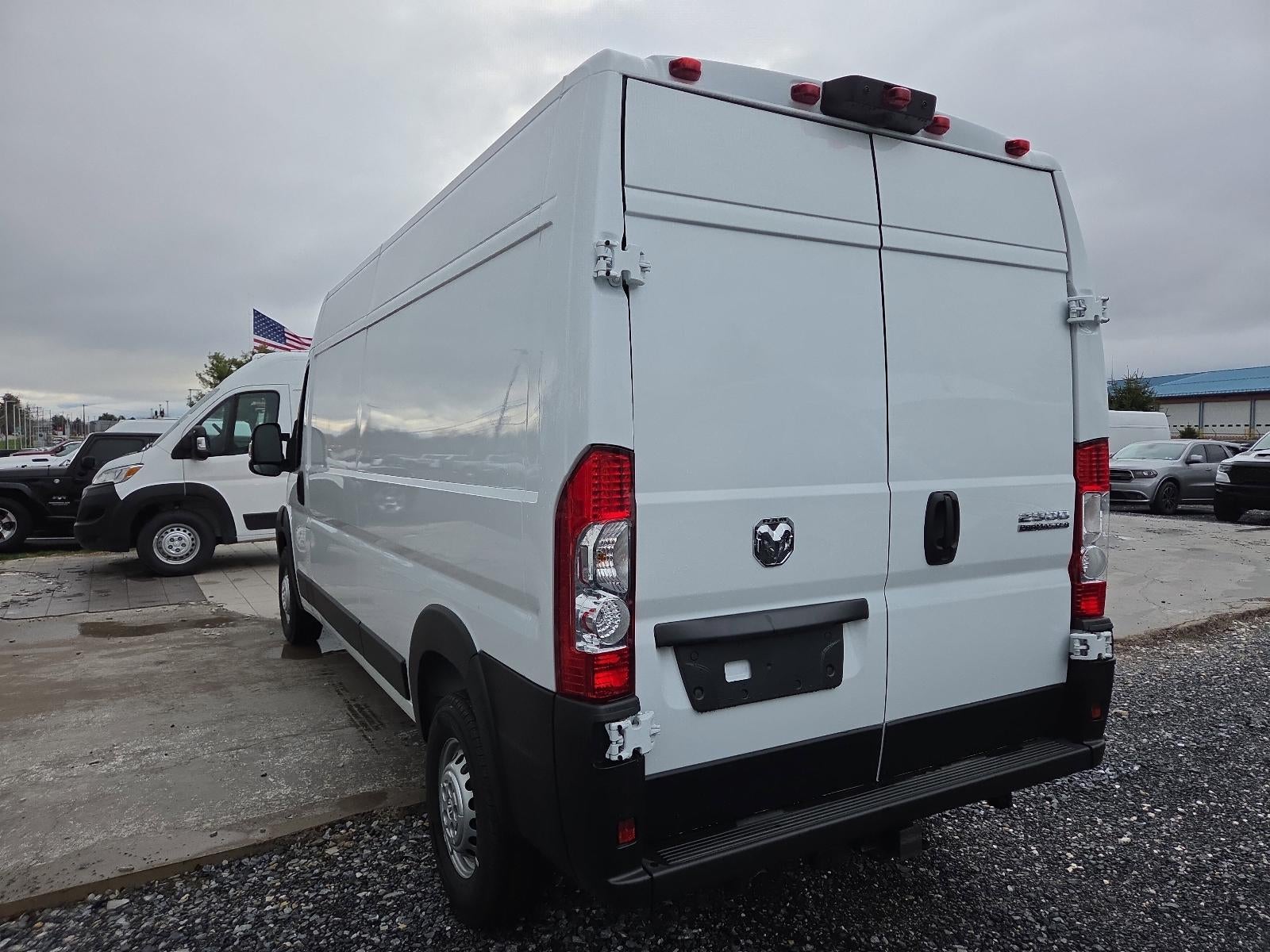 2026 RAM ProMaster Cargo Van Tradesman 2500 High Roof 159" WB w/Pass Seat