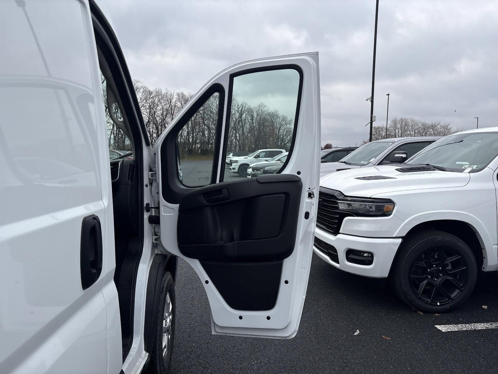 2025 RAM ProMaster Cargo Van SLT 2500 High Roof 159" WB