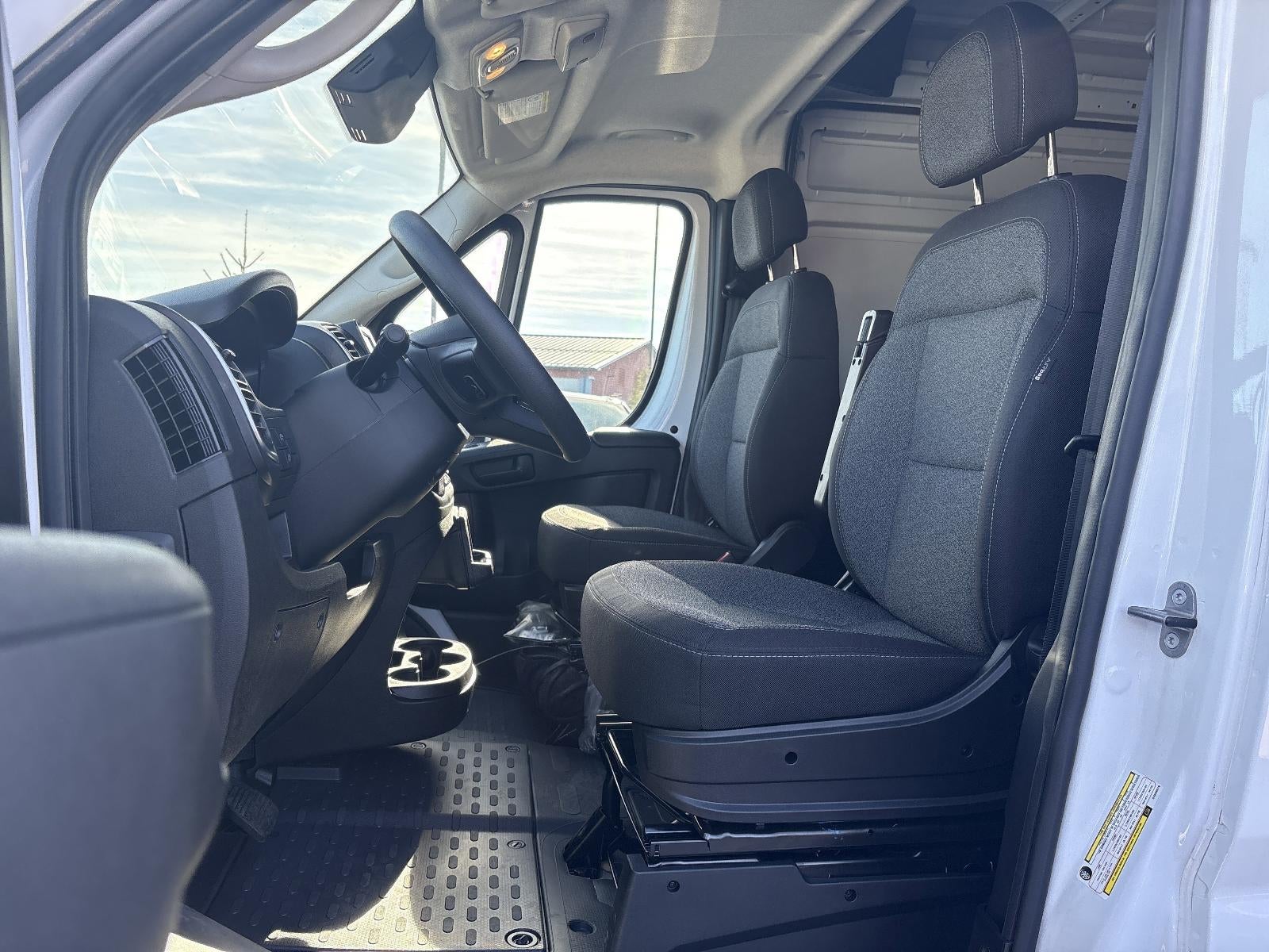 2025 RAM ProMaster Cargo Van SLT 2500 High Roof 159" WB