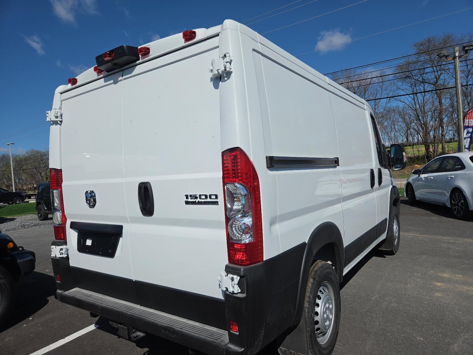 2026 RAM ProMaster Cargo Van Tradesman 1500 Low Roof 118" WB w/Pass Seat