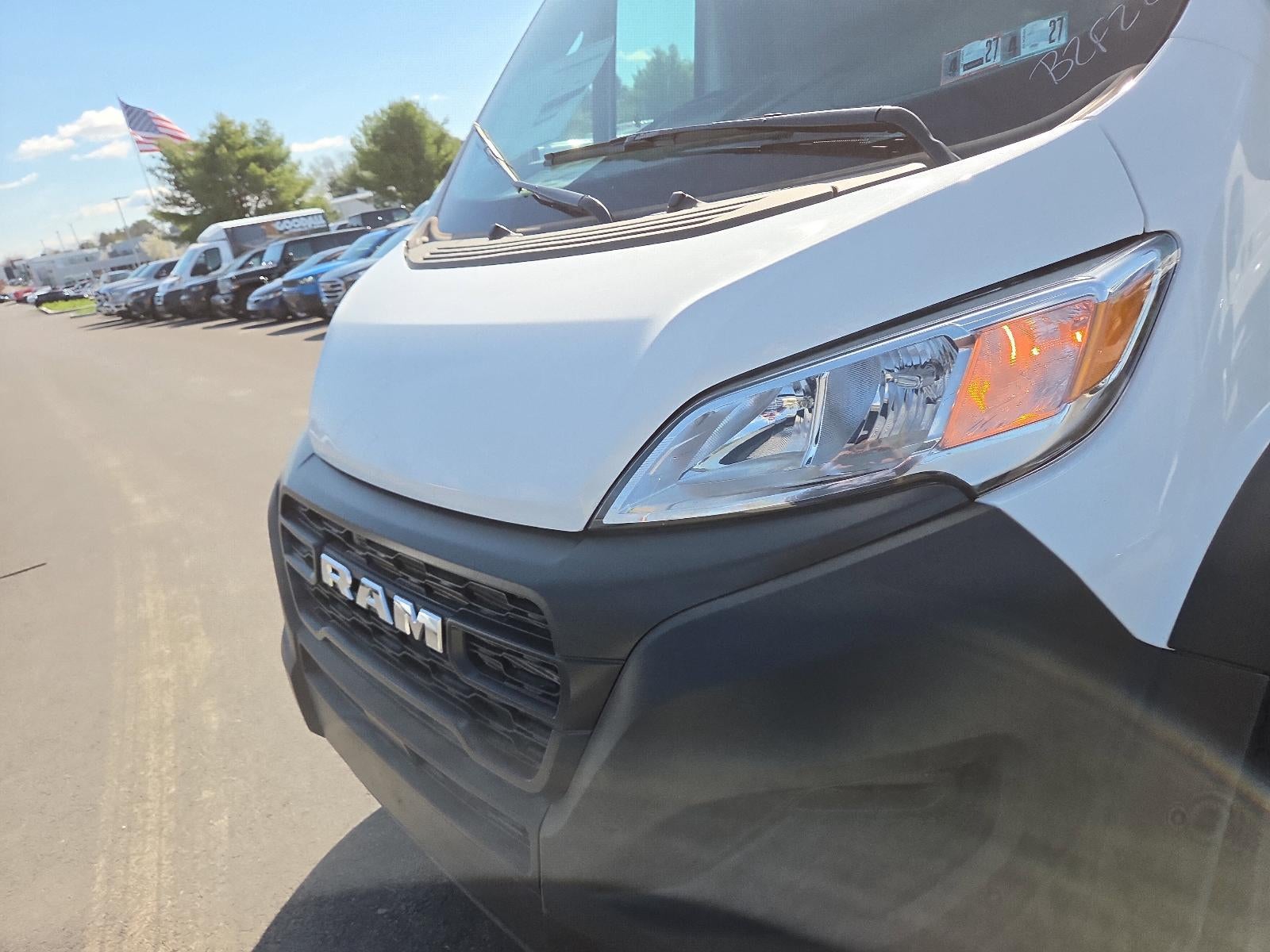 2026 RAM ProMaster Cargo Van Tradesman 1500 Low Roof 118" WB w/Pass Seat