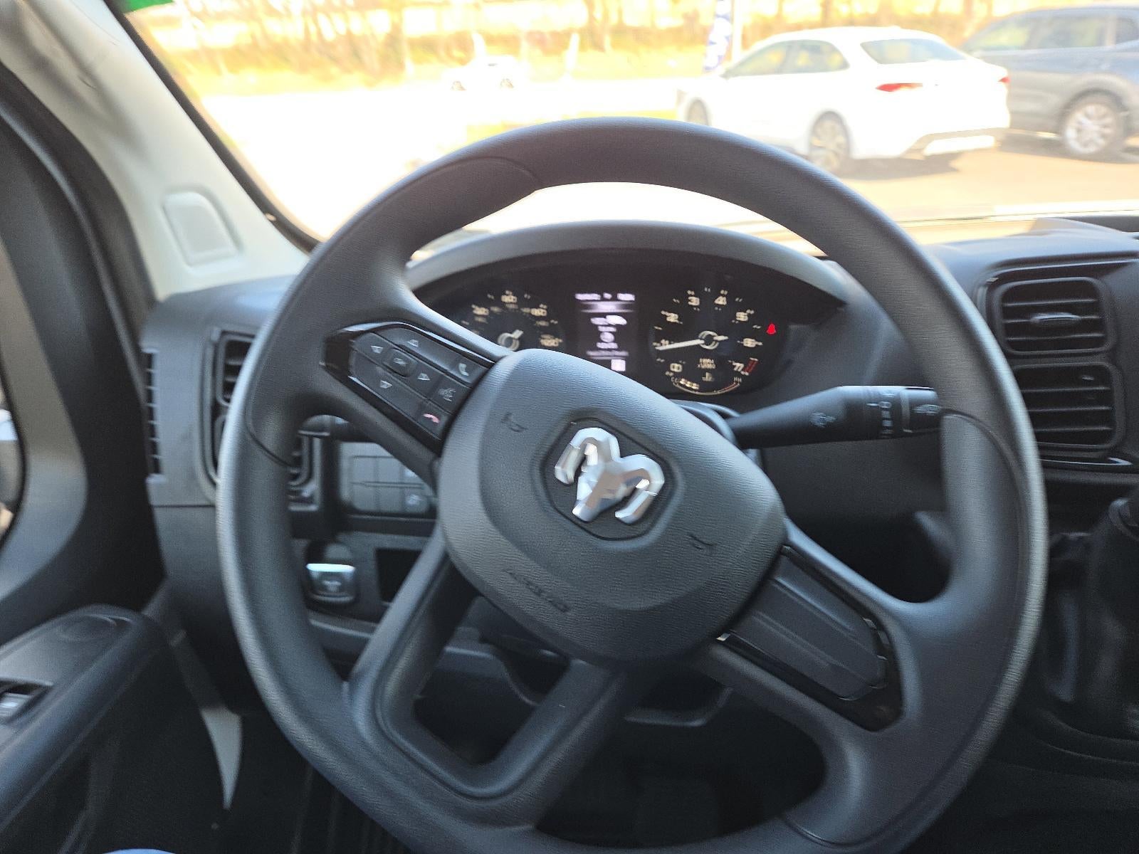 2026 RAM ProMaster Cargo Van Tradesman 1500 Low Roof 118" WB w/Pass Seat