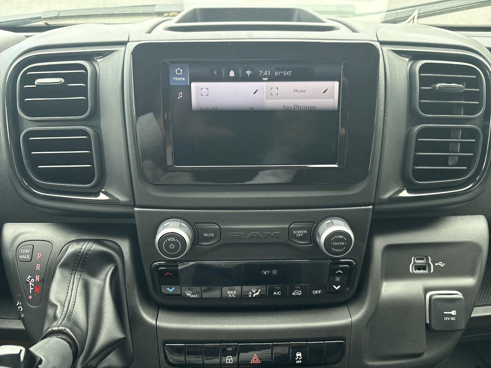 2025 RAM ProMaster Cargo Van Tradesman 2500 Low Roof 136" WB w/Pass Seat