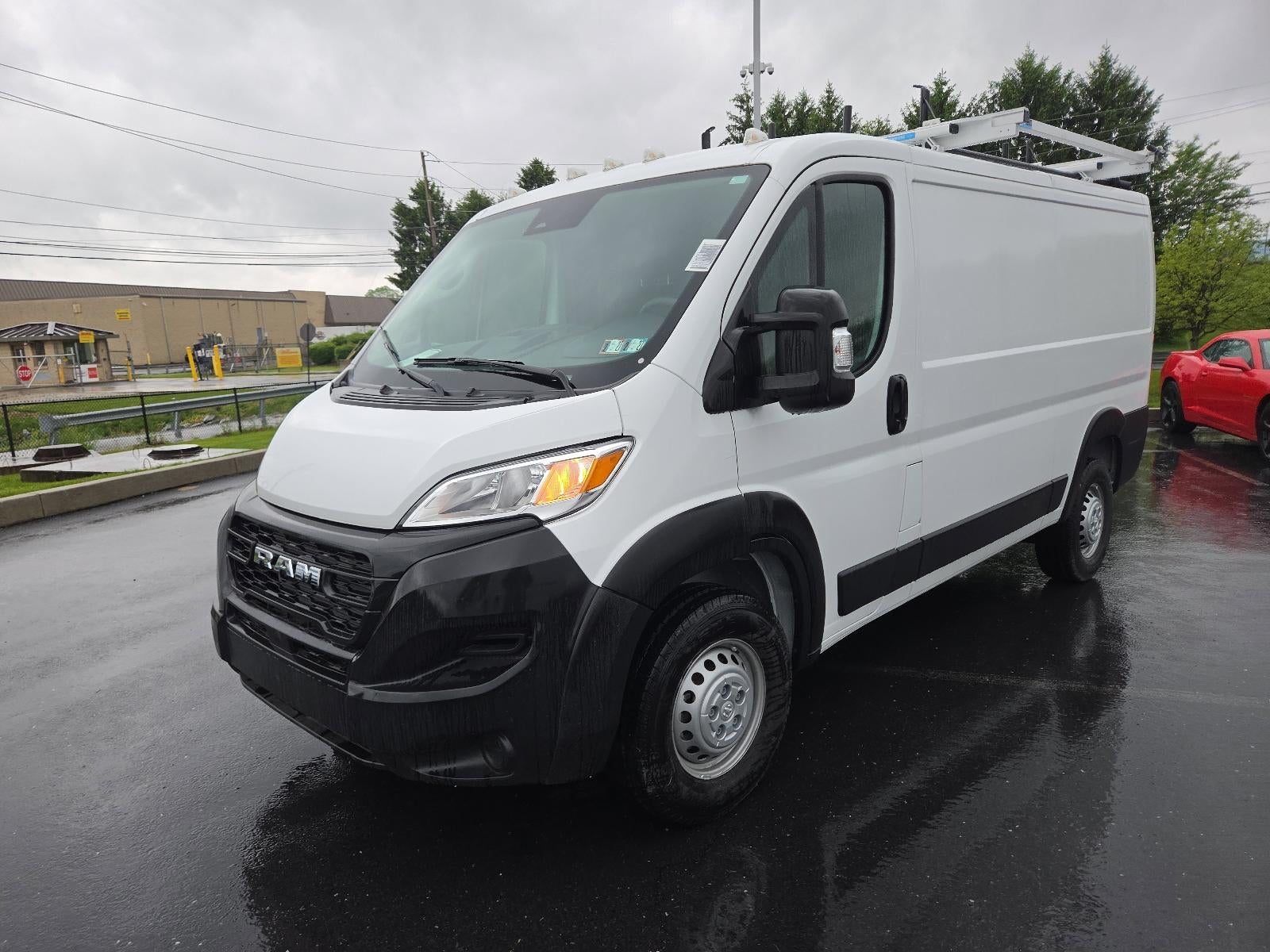 2025 RAM ProMaster Cargo Van Tradesman 2500 Low Roof 136" WB w/Pass Seat