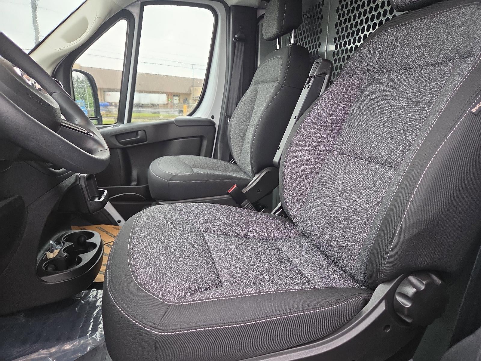 2025 RAM ProMaster Cargo Van Tradesman 2500 Low Roof 136" WB w/Pass Seat
