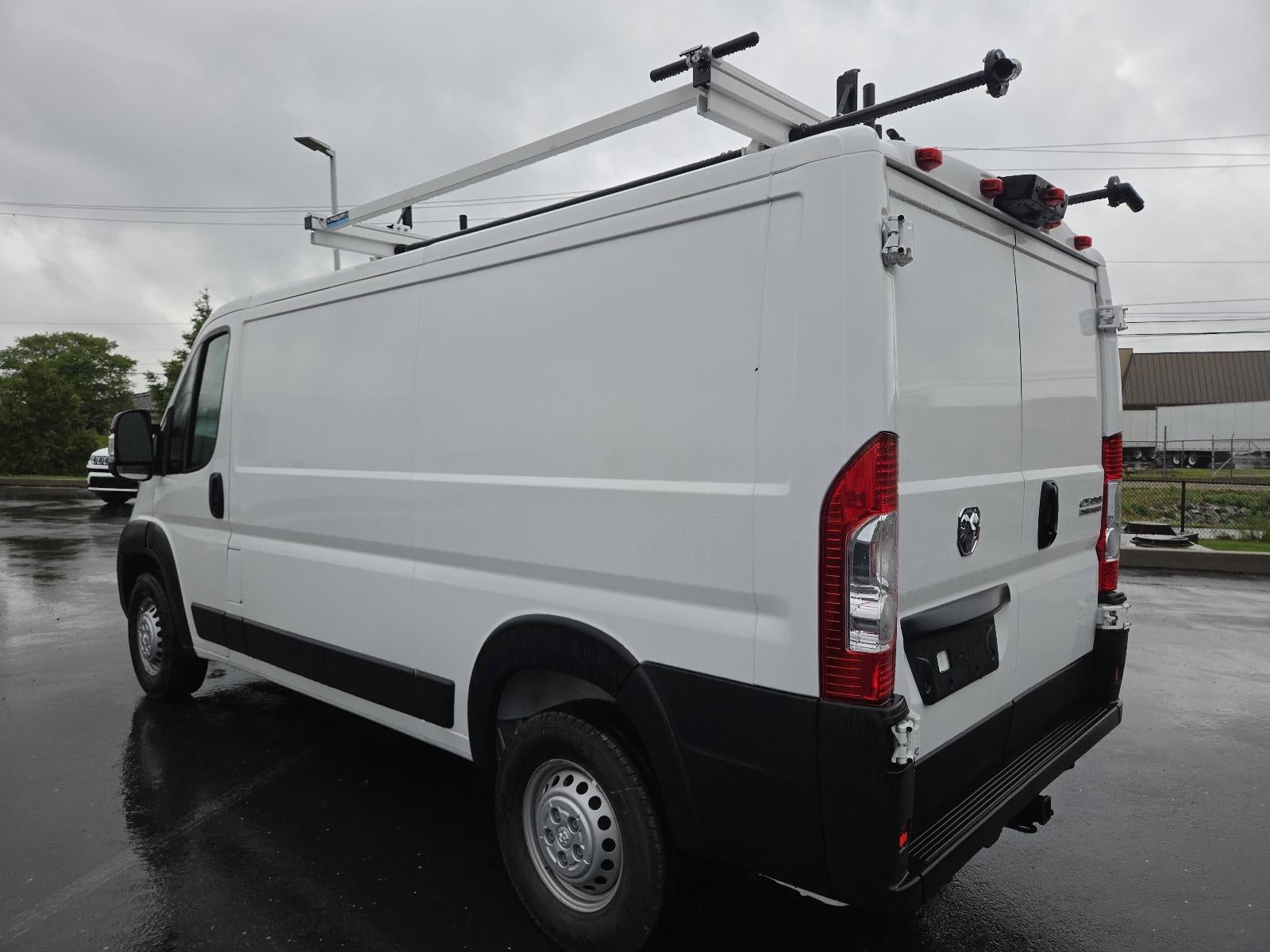2025 RAM ProMaster Cargo Van Tradesman 2500 Low Roof 136" WB w/Pass Seat