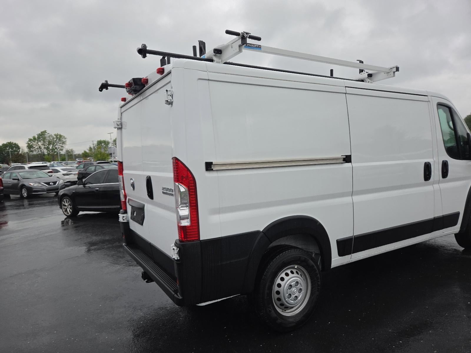 2025 RAM ProMaster Cargo Van Tradesman 2500 Low Roof 136" WB w/Pass Seat