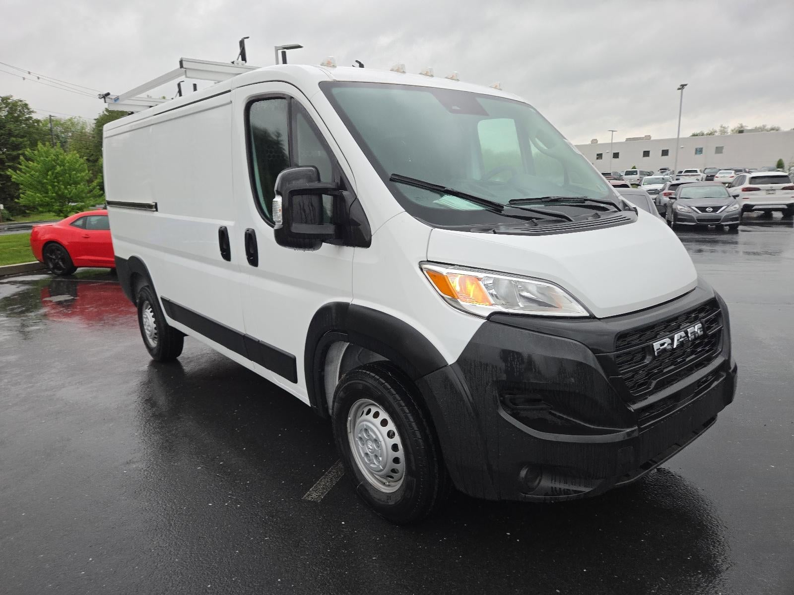 2025 RAM ProMaster Cargo Van Tradesman 2500 Low Roof 136" WB w/Pass Seat