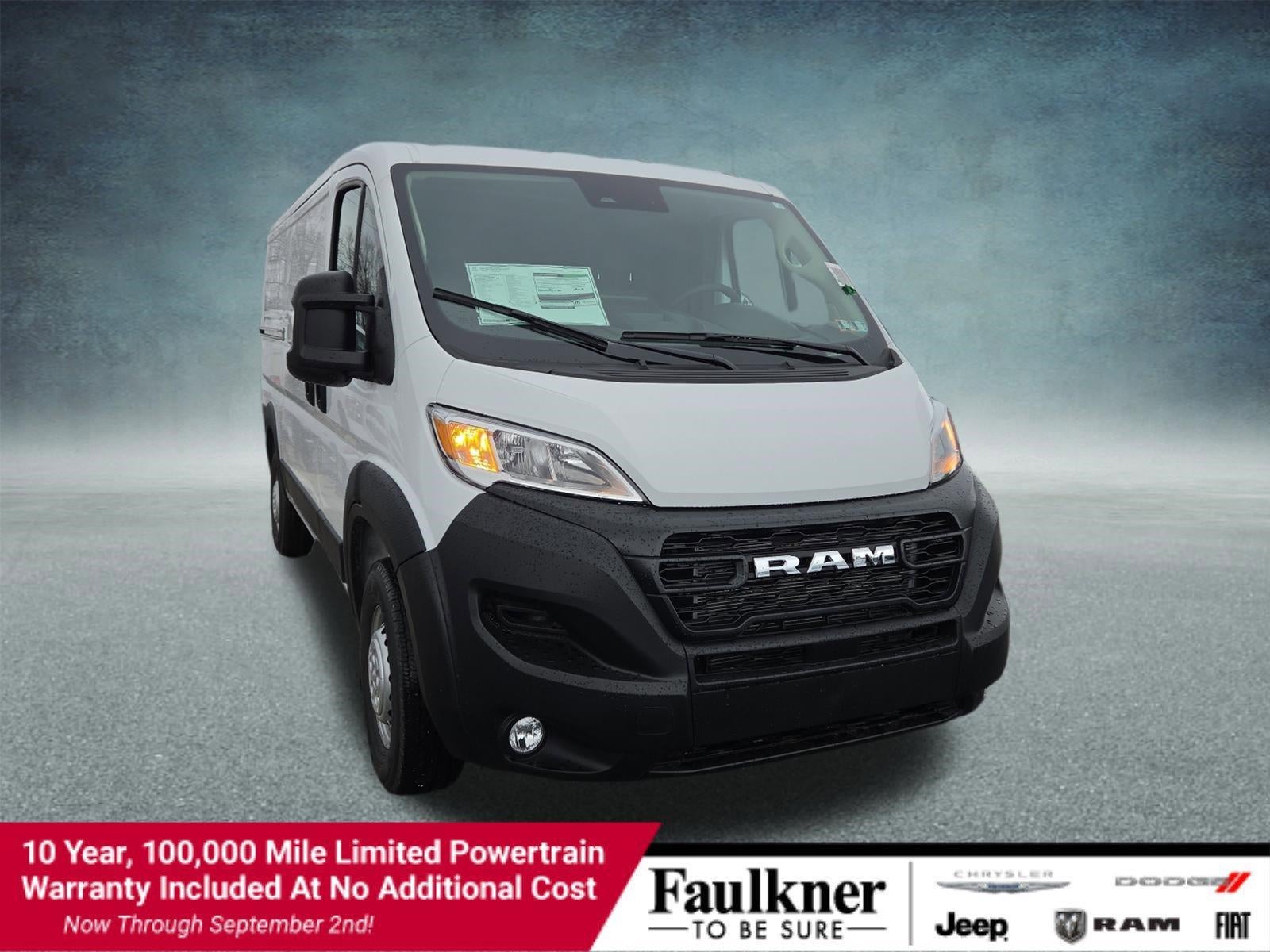 2026 RAM ProMaster Cargo Van Tradesman 2500 Low Roof 136" WB w/Pass Seat