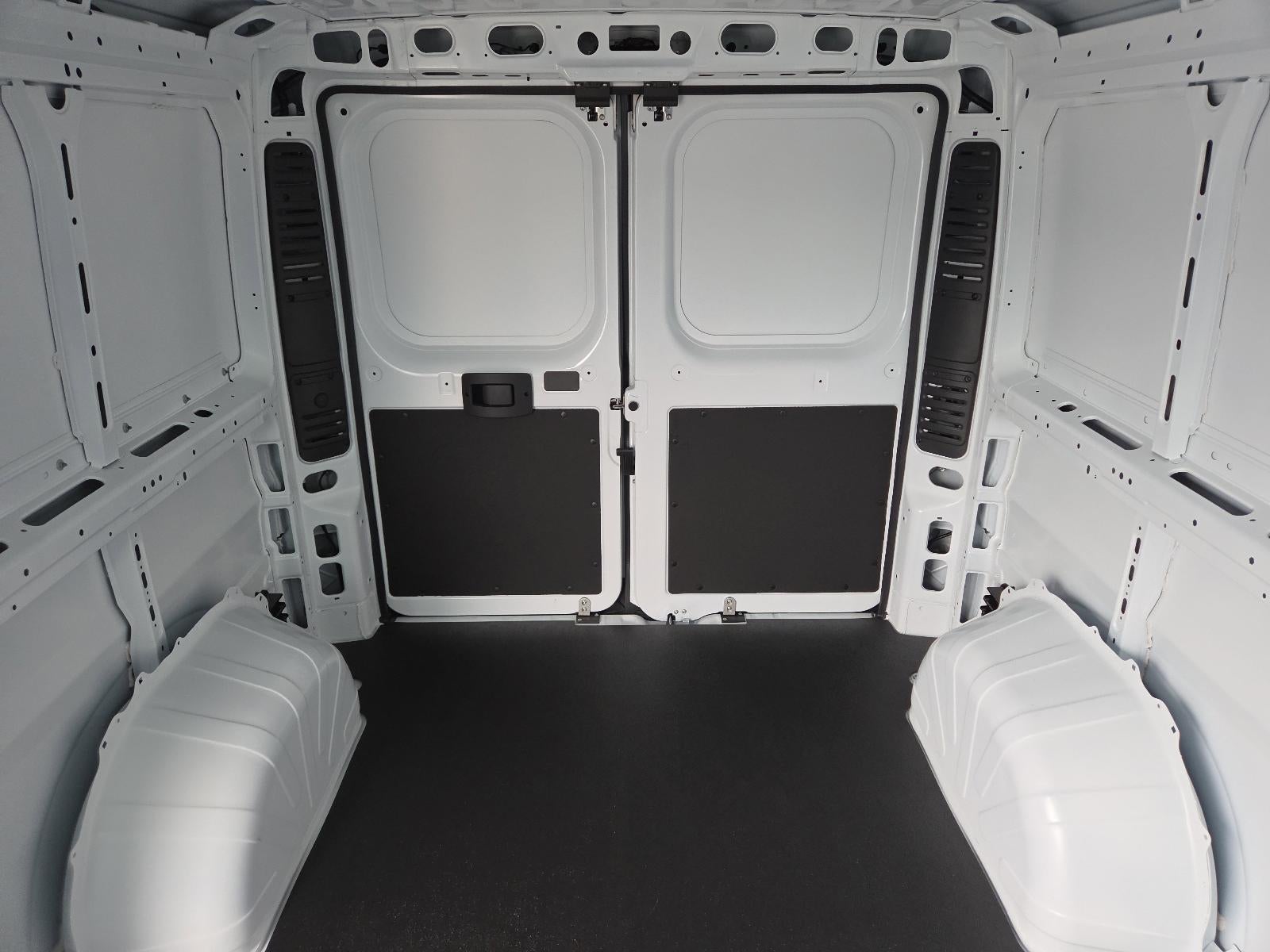 2026 RAM ProMaster Cargo Van Tradesman 2500 Low Roof 136" WB w/Pass Seat