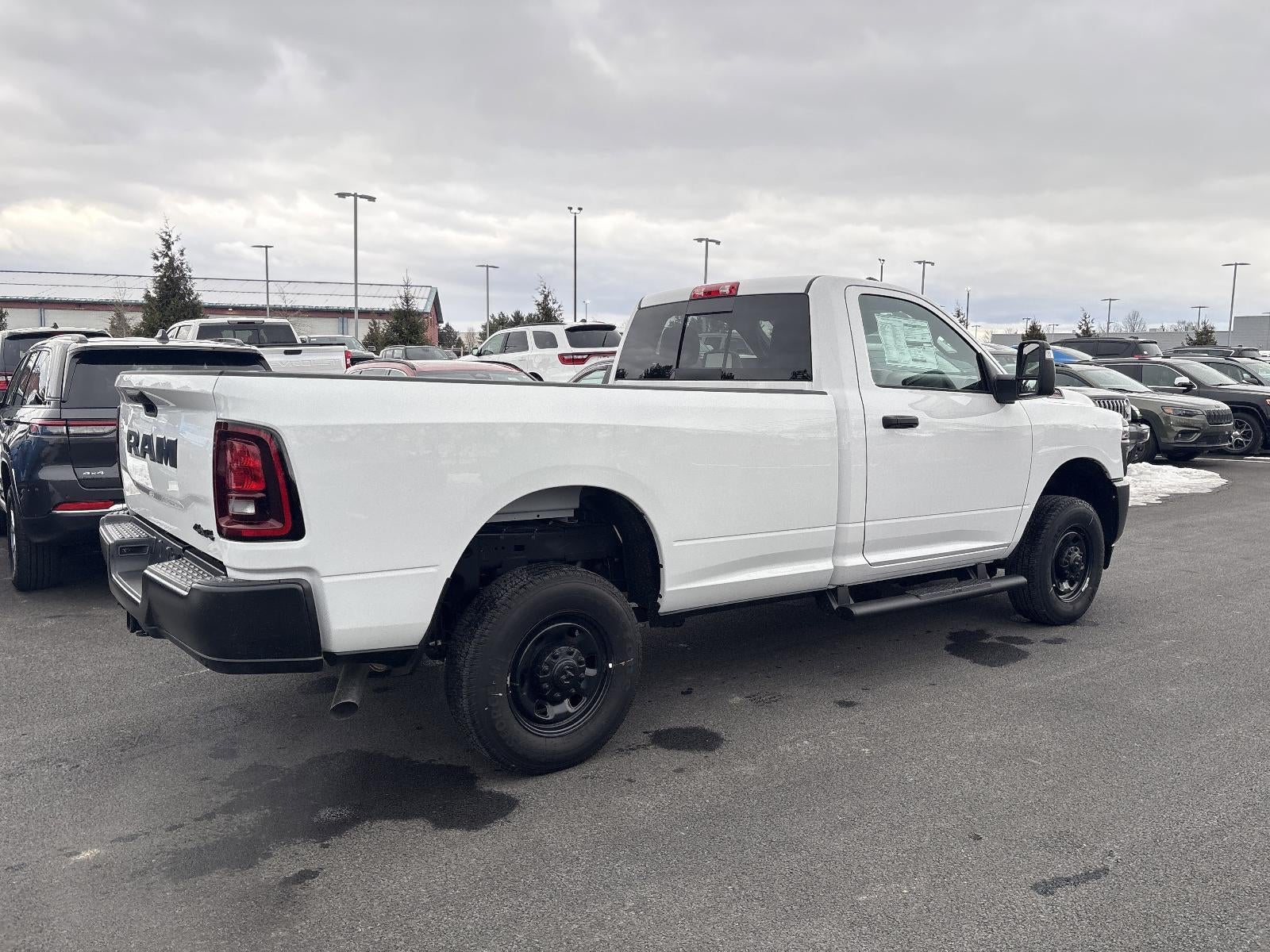 2025 RAM 2500 Tradesman 4x4 Reg Cab 8' Box