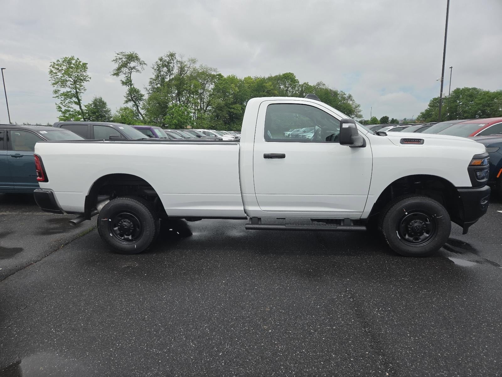 2026 RAM 2500 Tradesman 4x4 Reg Cab 8' Box