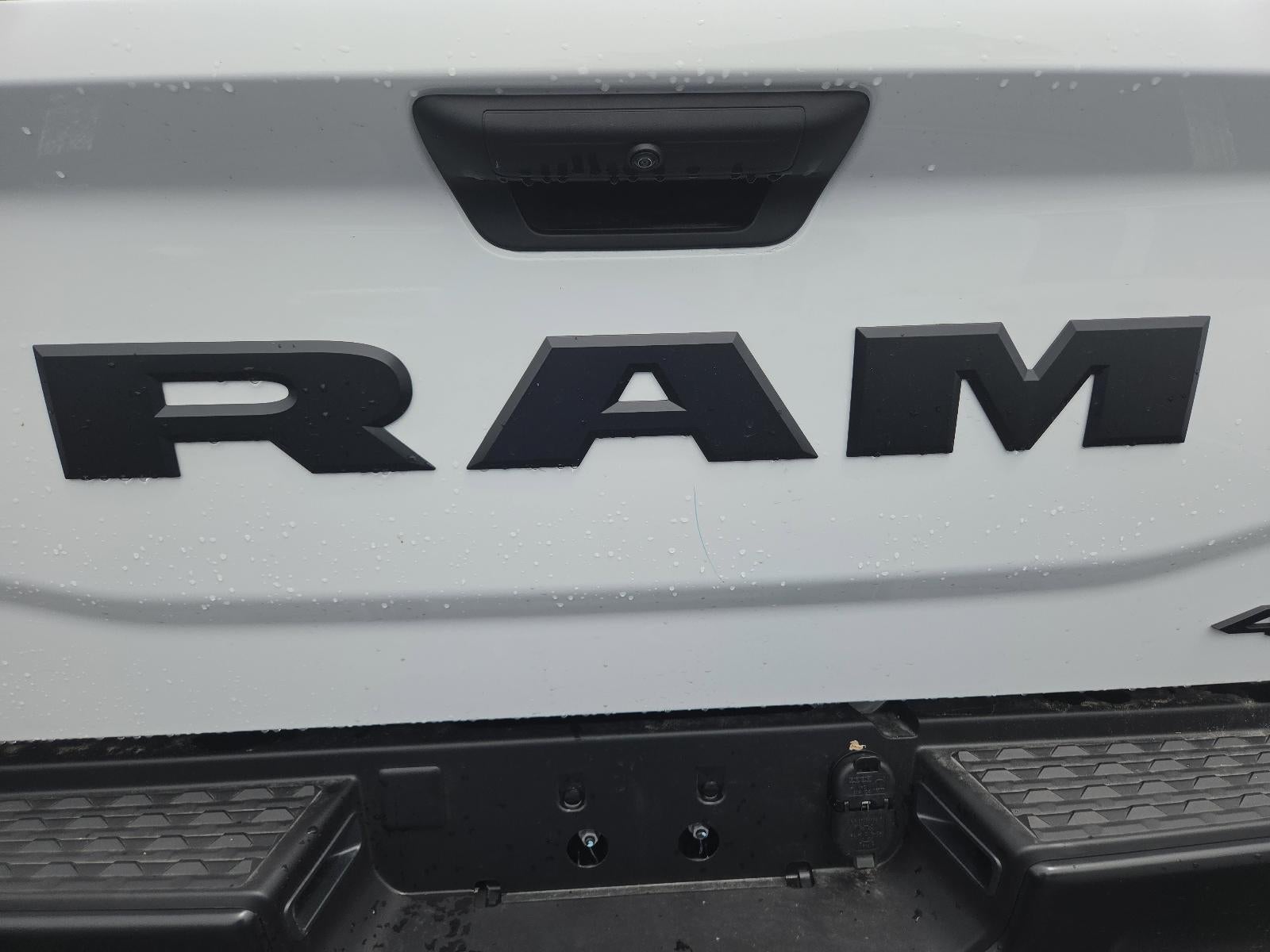2026 RAM 2500 Tradesman 4x4 Reg Cab 8' Box