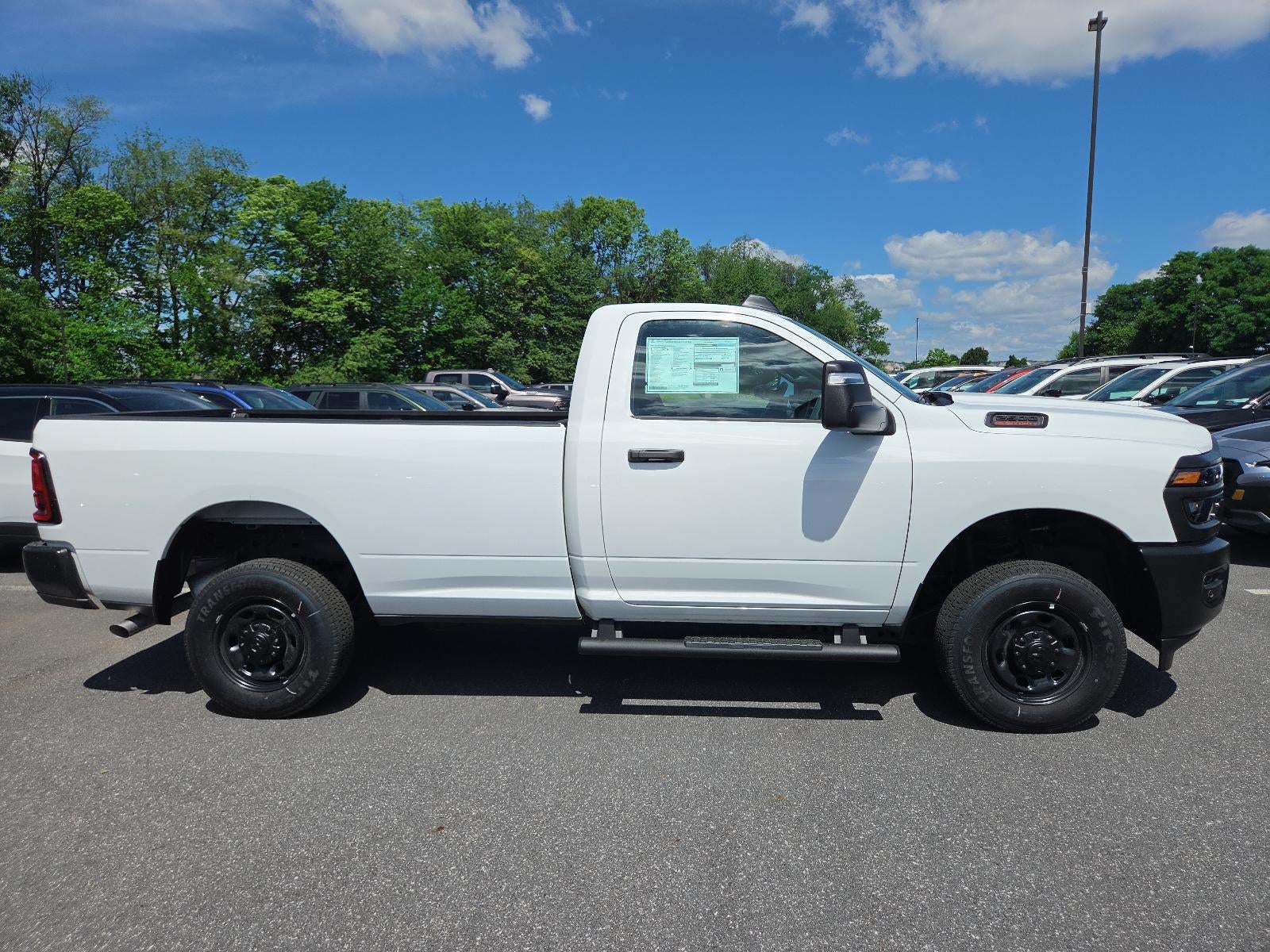2026 RAM 2500 Tradesman 4x4 Reg Cab 8' Box