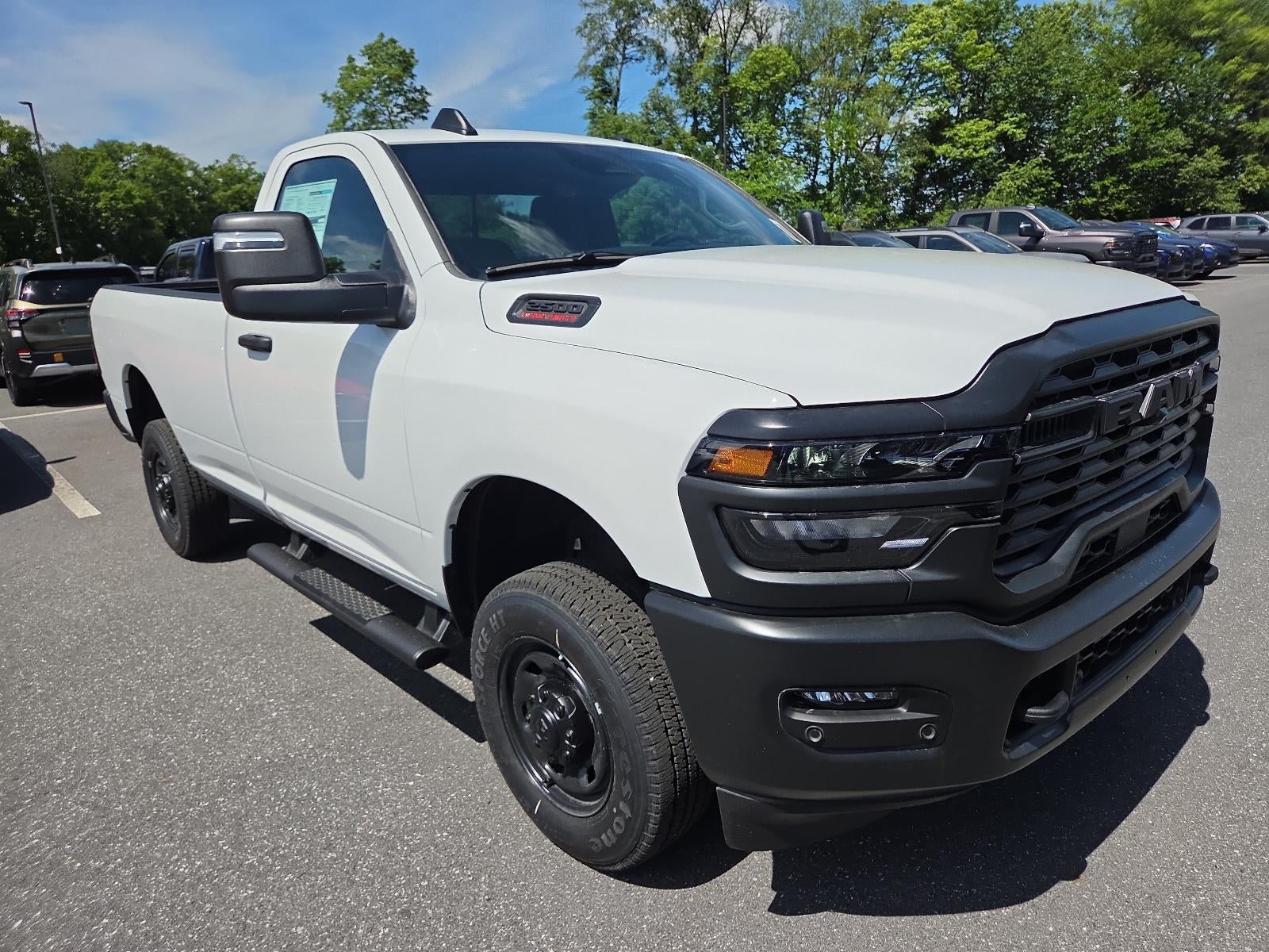 2026 RAM 2500 Tradesman 4x4 Reg Cab 8' Box
