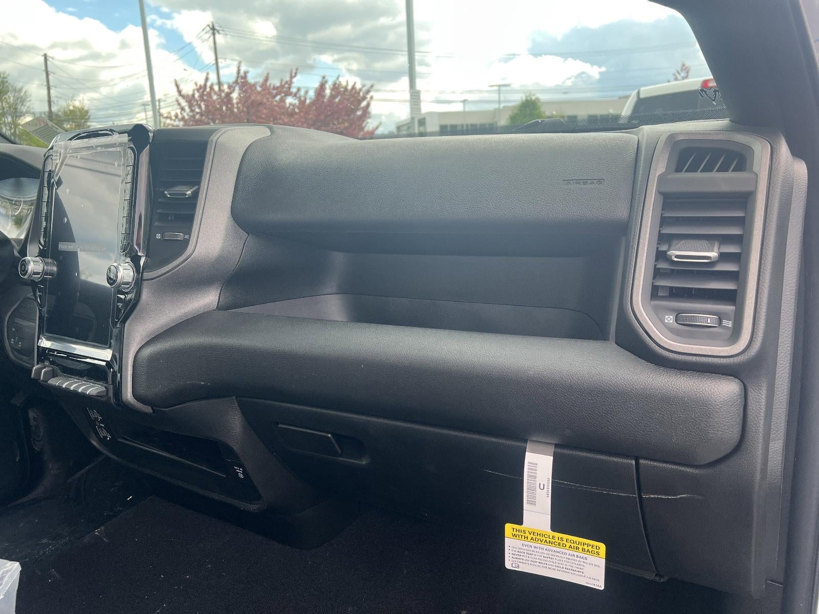 2026 RAM 2500 Tradesman 4x4 Reg Cab 8' Box