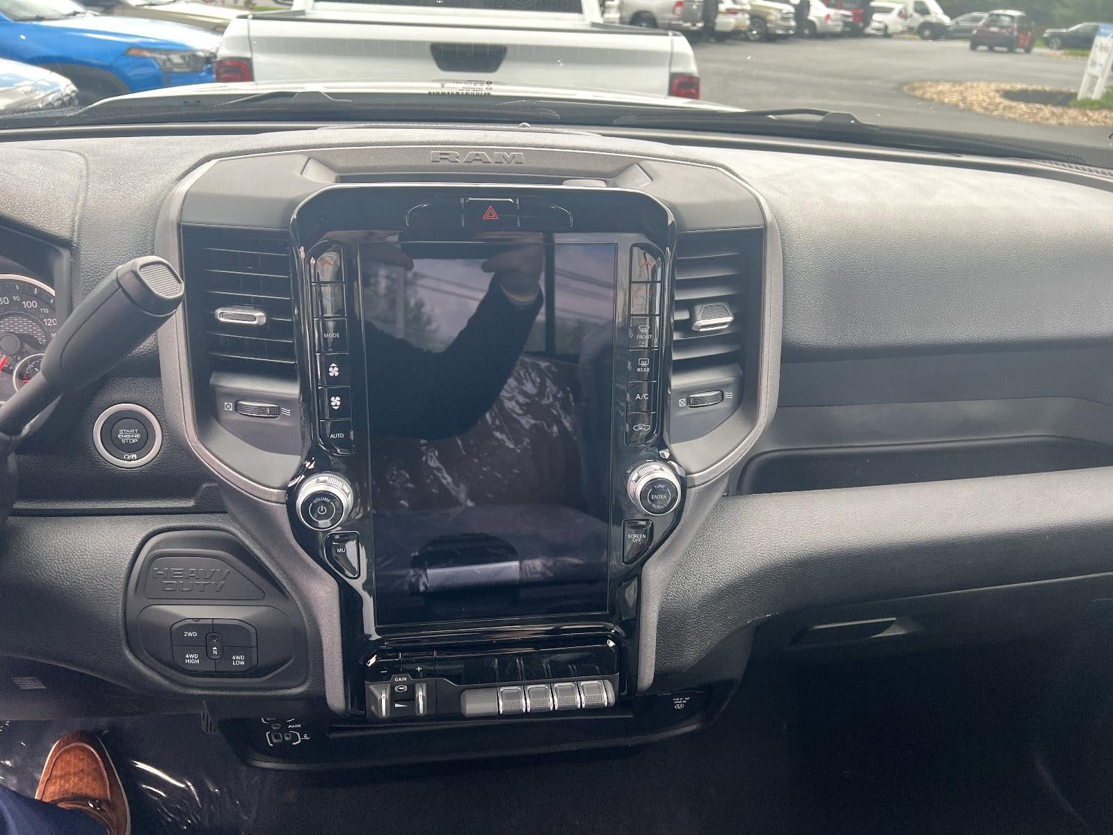 2026 RAM 2500 Tradesman 4x4 Reg Cab 8' Box