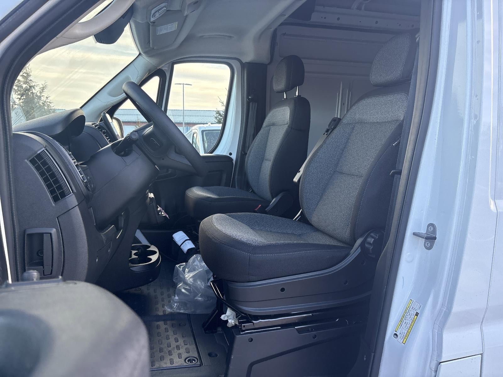 2026 RAM ProMaster Cargo Van Tradesman 3500 High Roof 159" WB w/Pass Seat