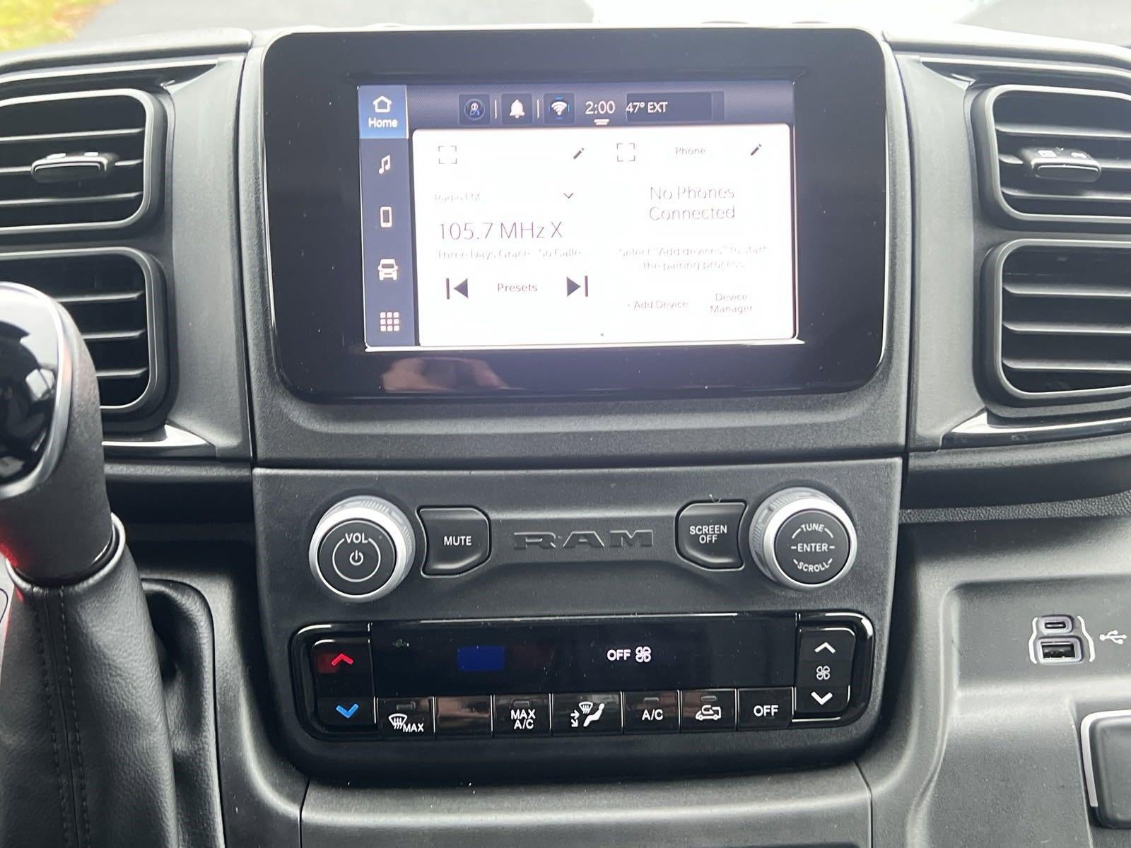 2025 RAM ProMaster Cargo Van Tradesman 3500 Low Roof 136" WB w/Pass Seat