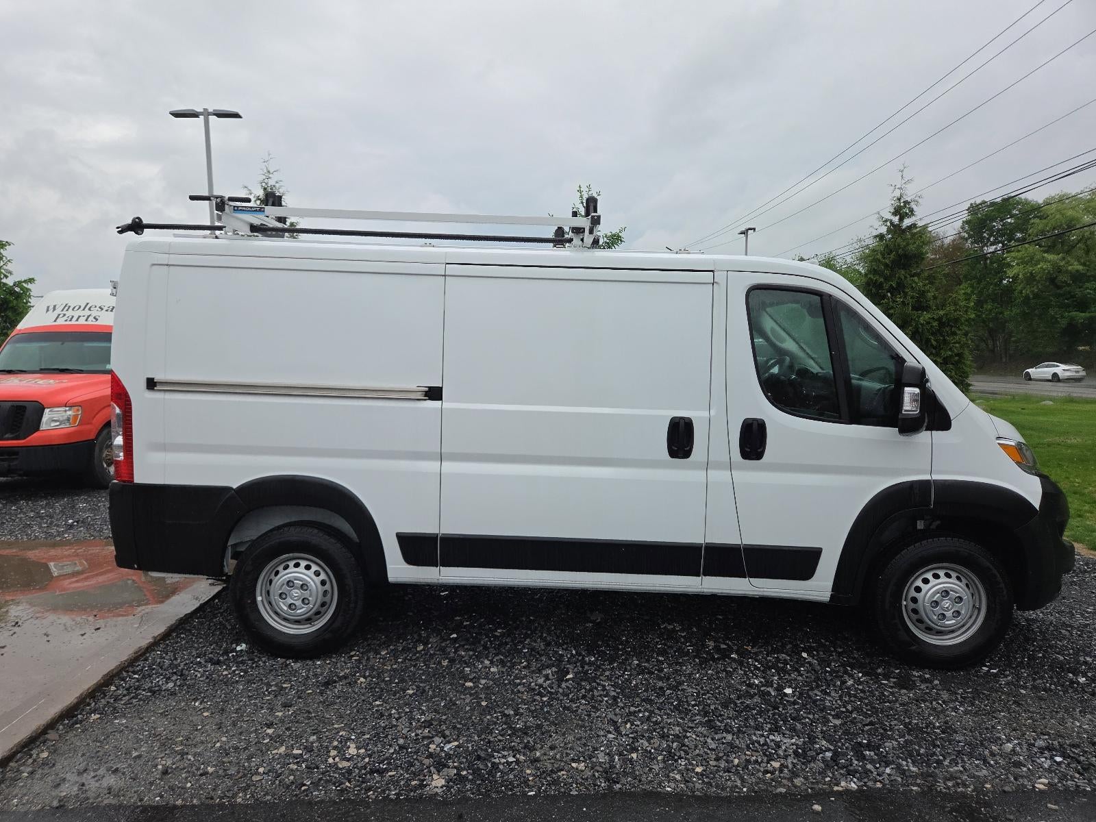 2025 RAM ProMaster Cargo Van Tradesman 3500 Low Roof 136" WB w/Pass Seat