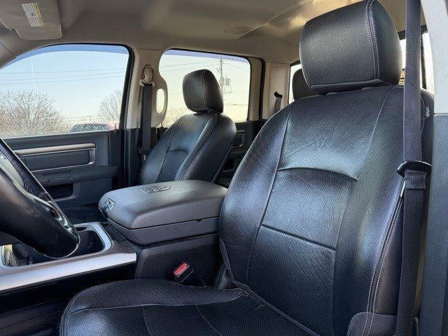 2016 RAM 1500 4WD Crew Cab 5.7 Ft Box Big Horn