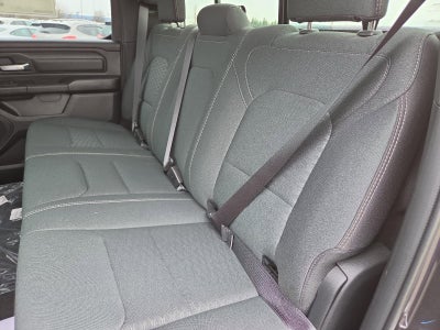 2026 RAM 1500 Express 4x4 Crew Cab 5'7" Box