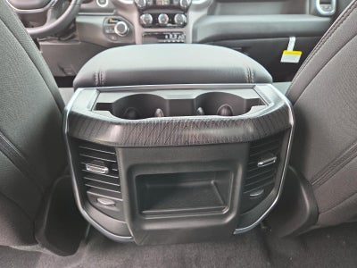 2026 RAM 1500 Express 4x4 Crew Cab 5'7" Box