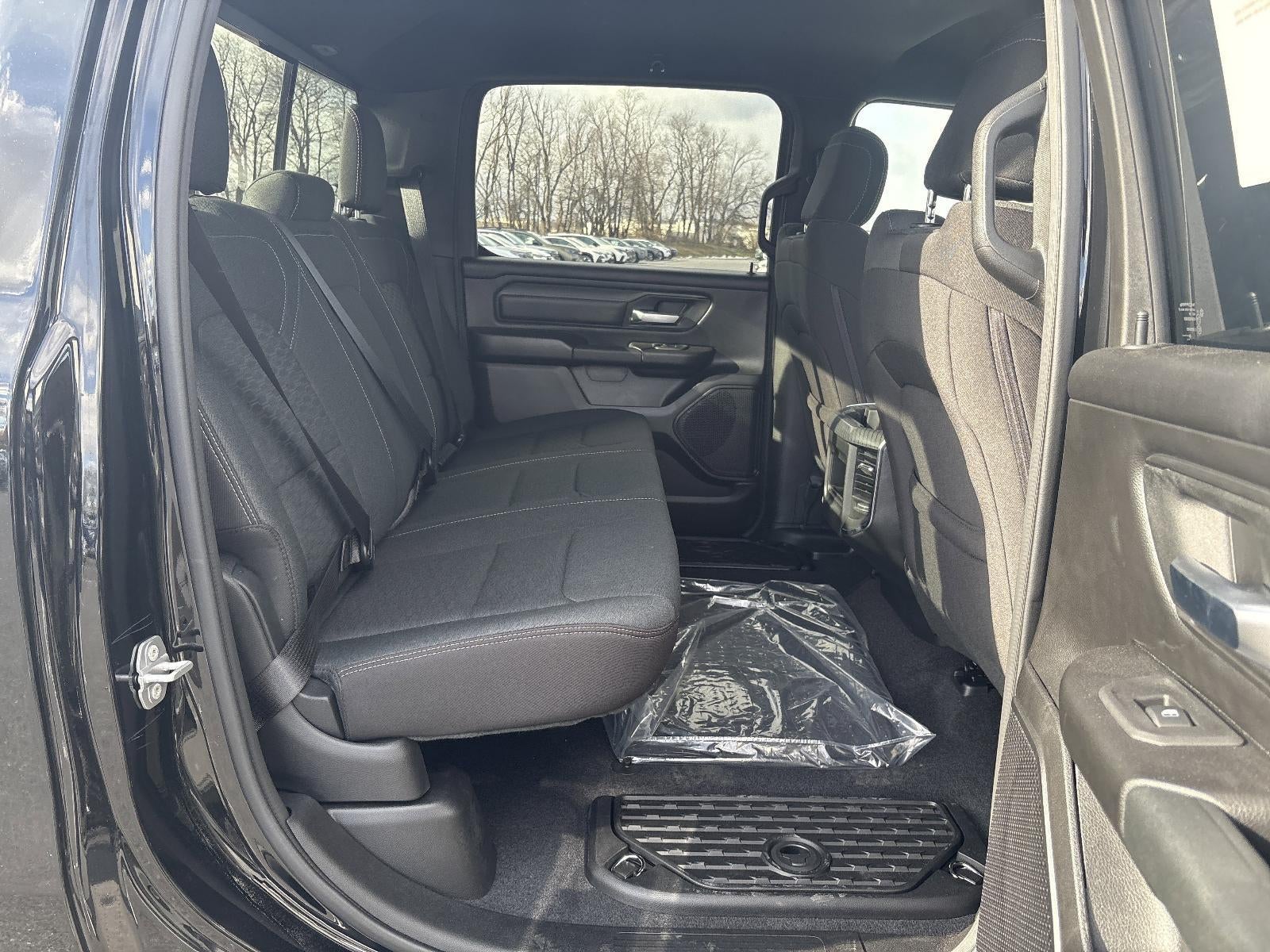 2025 RAM 1500 Tradesman 4x4 Crew Cab 5'7" Box