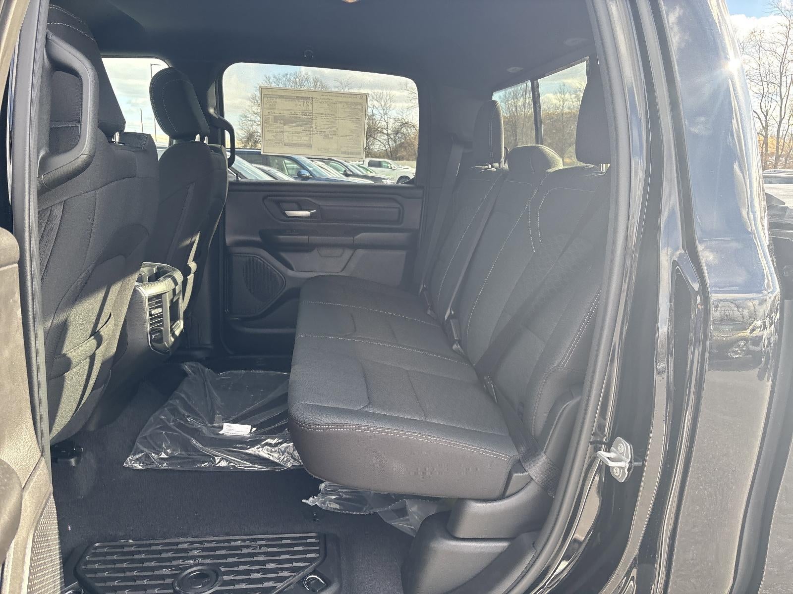 2025 RAM 1500 Tradesman 4x4 Crew Cab 5'7" Box