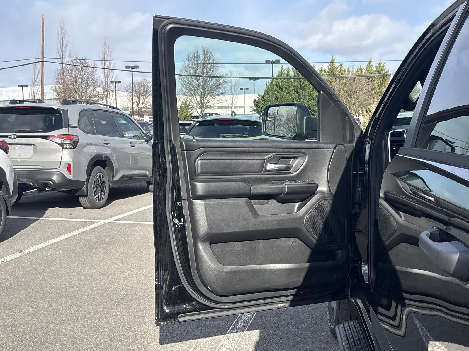 2025 RAM 1500 Tradesman 4x4 Crew Cab 5'7" Box