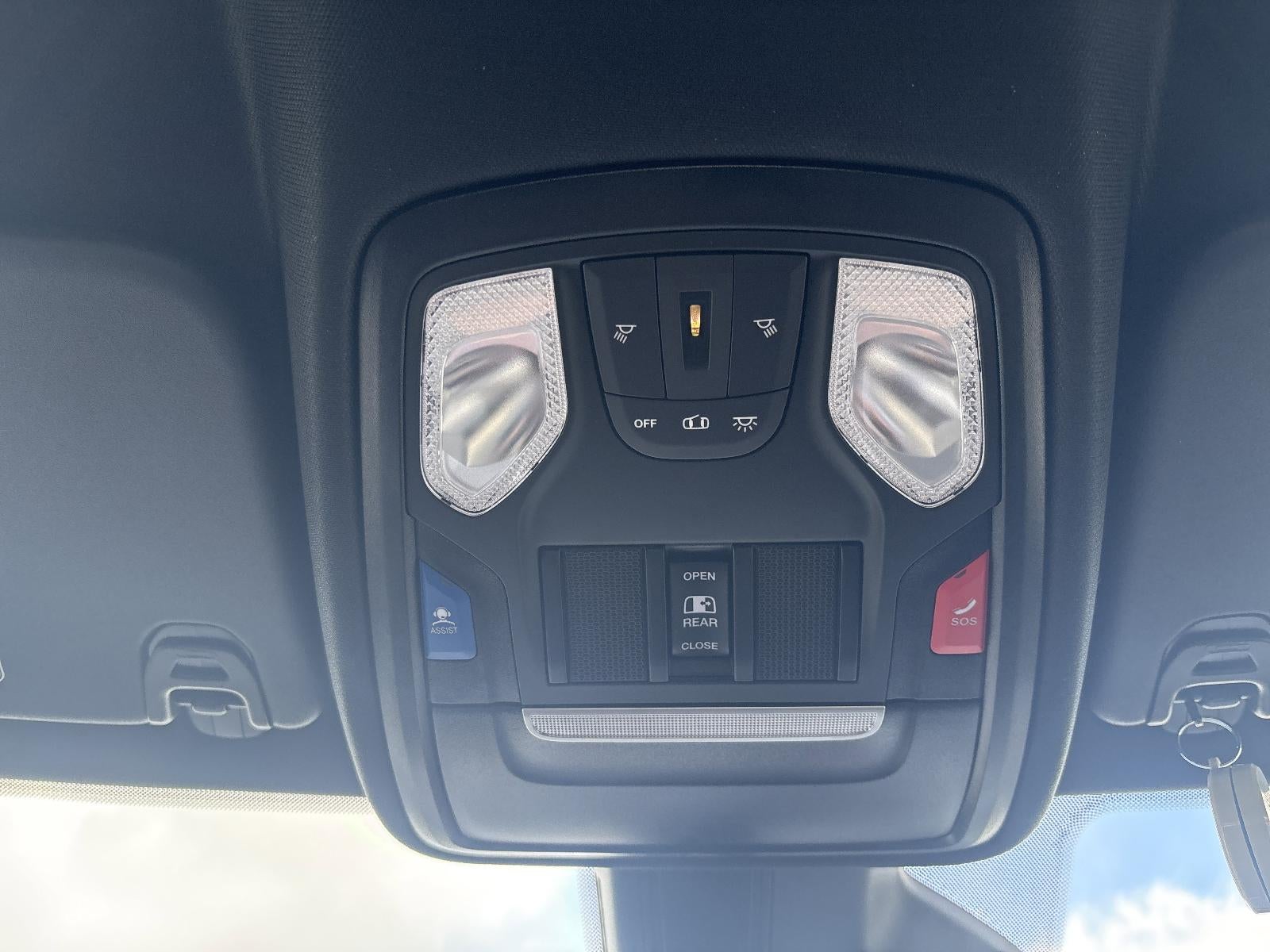 2025 RAM 1500 Tradesman 4x4 Crew Cab 5'7" Box