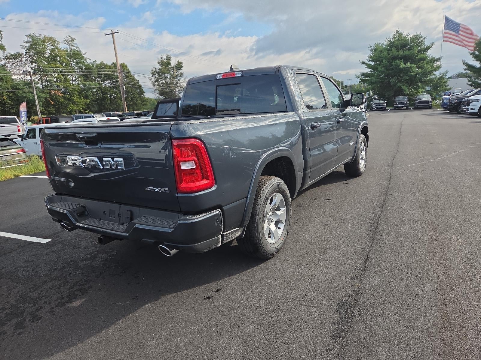 2026 RAM 1500 Big Horn 4x4 Crew Cab 5'7" Box