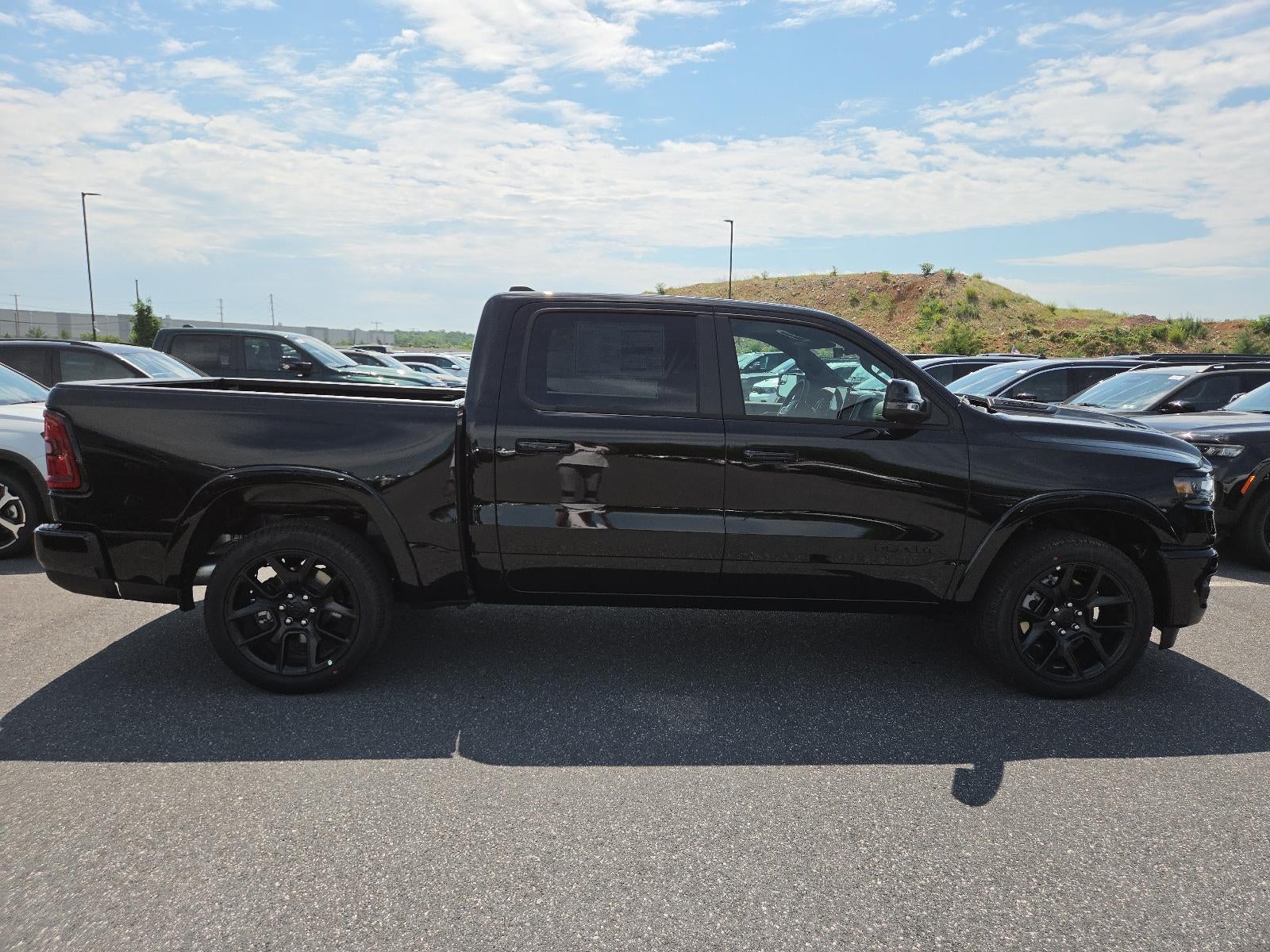 2026 RAM 1500 Laramie 4x4 Crew Cab 5'7" Box