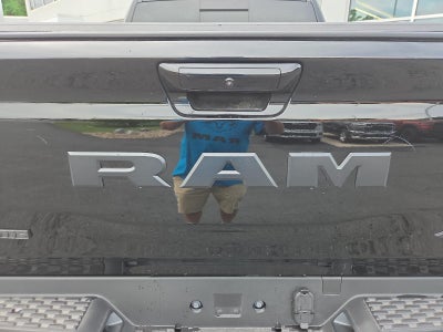 2026 RAM 1500 Laramie 4x4 Crew Cab 5'7" Box