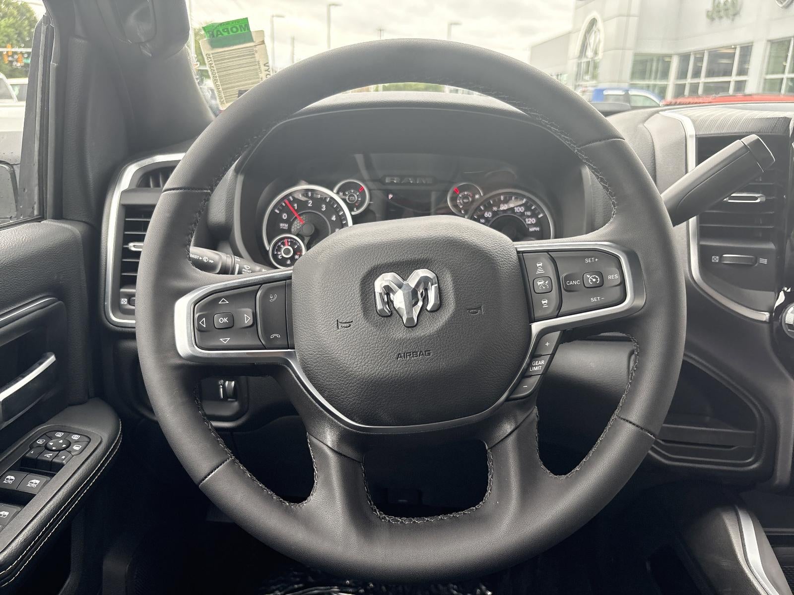 2025 RAM 2500 Big Horn 4x2 Crew Cab 6'4" Box