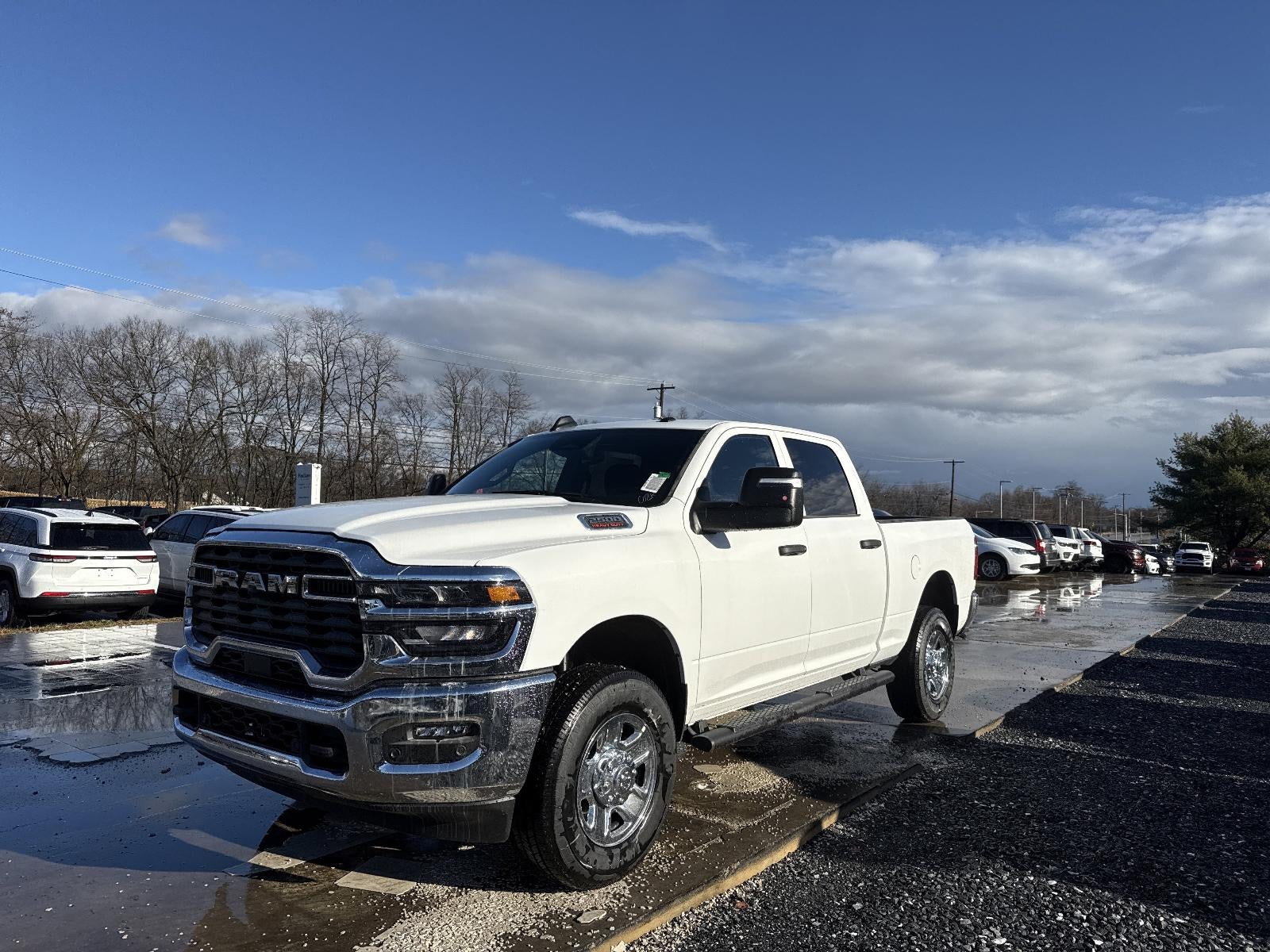 2026 RAM 2500 Tradesman 4x4 Crew Cab 6'4" Box
